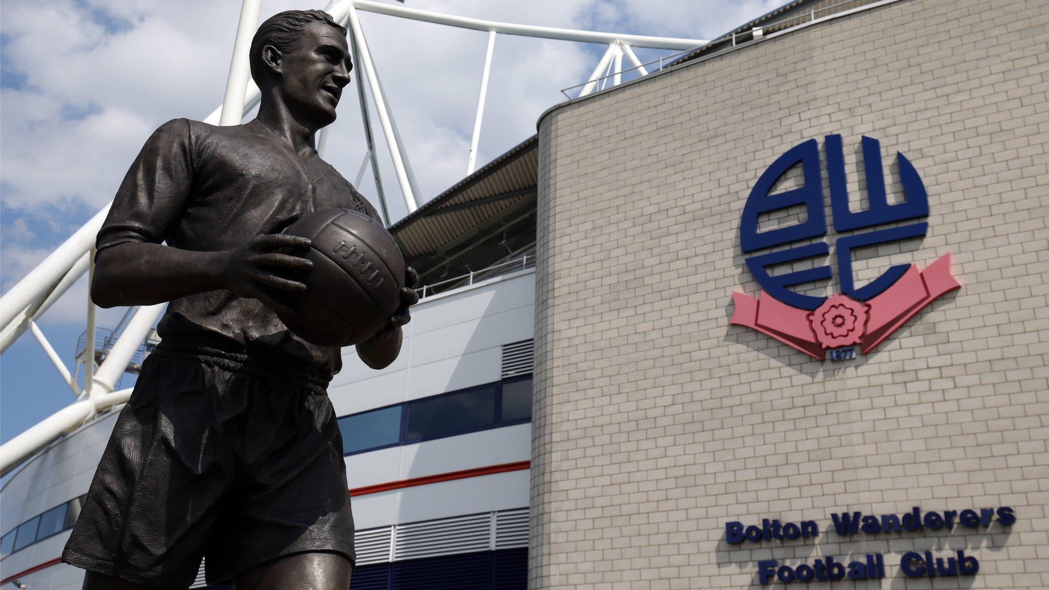 Nat Lofthouse statue