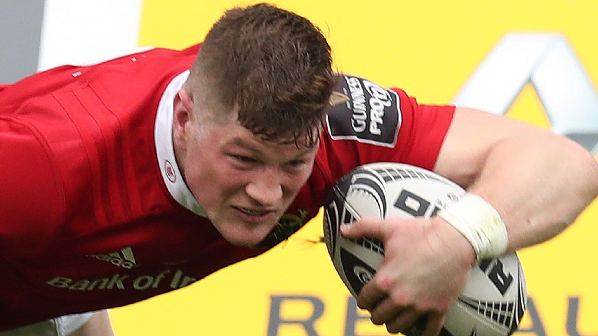 Jack O'Donoghue scores a try for Munster