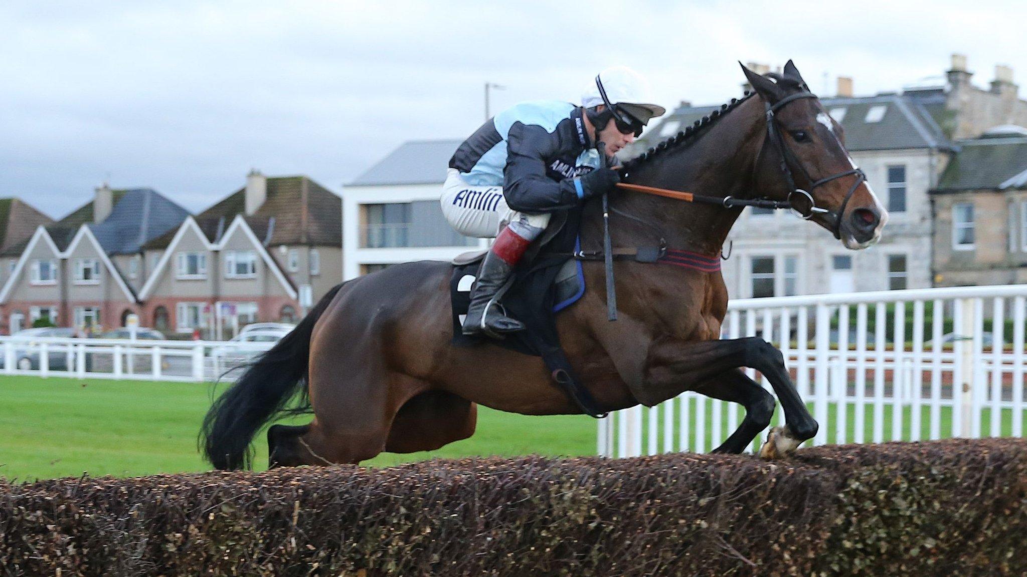 Village Vic and Richard Johnson win at Musselburgh