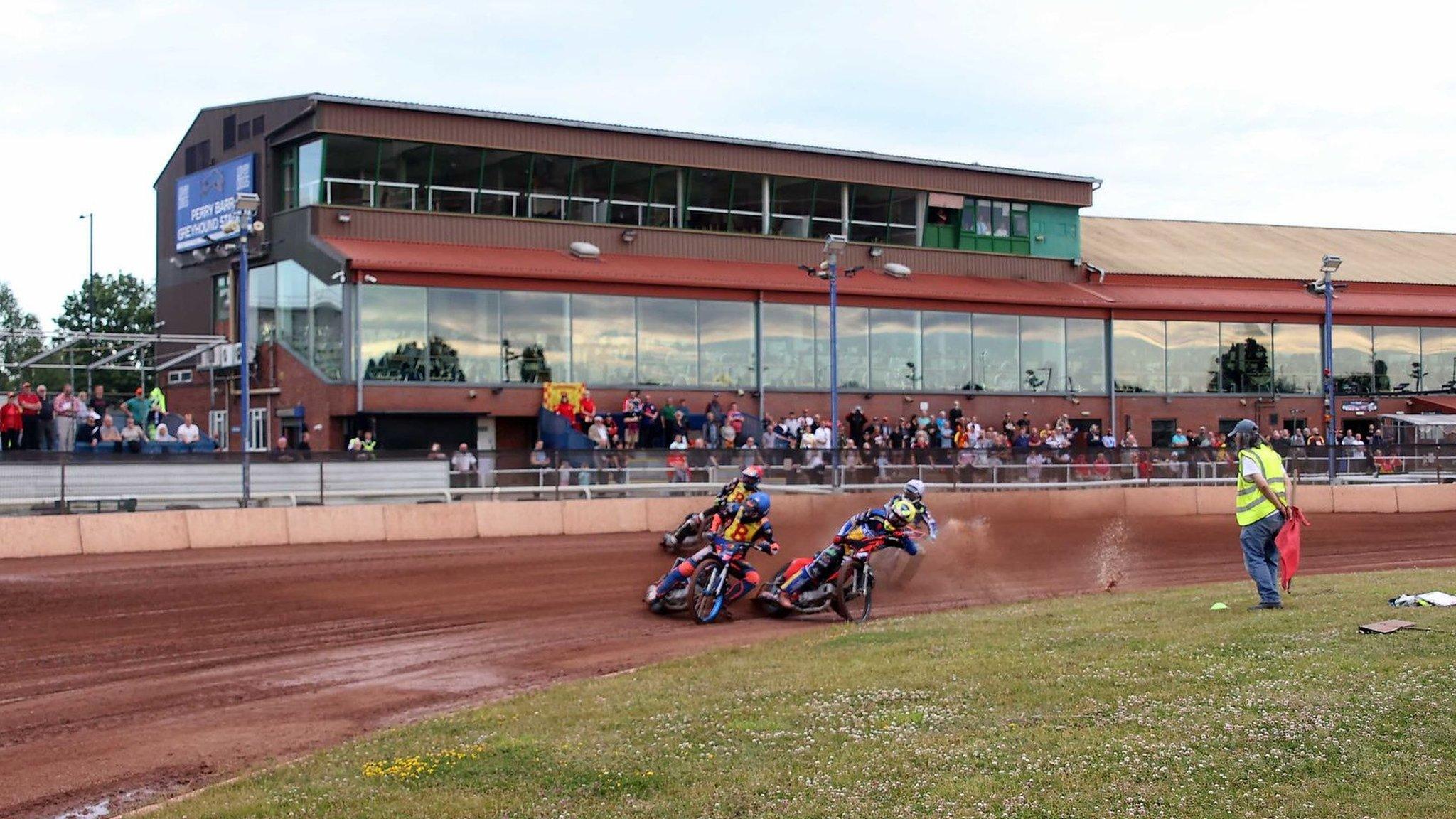 Birmingham Brummies race at Perry Bar Stadium