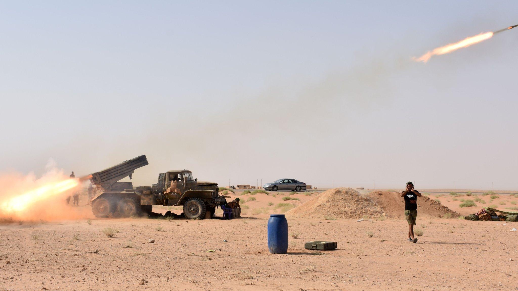 Syrian government forces fire rockets in the Kobajjep area, west of Deir al-Zour (5 September 2017)