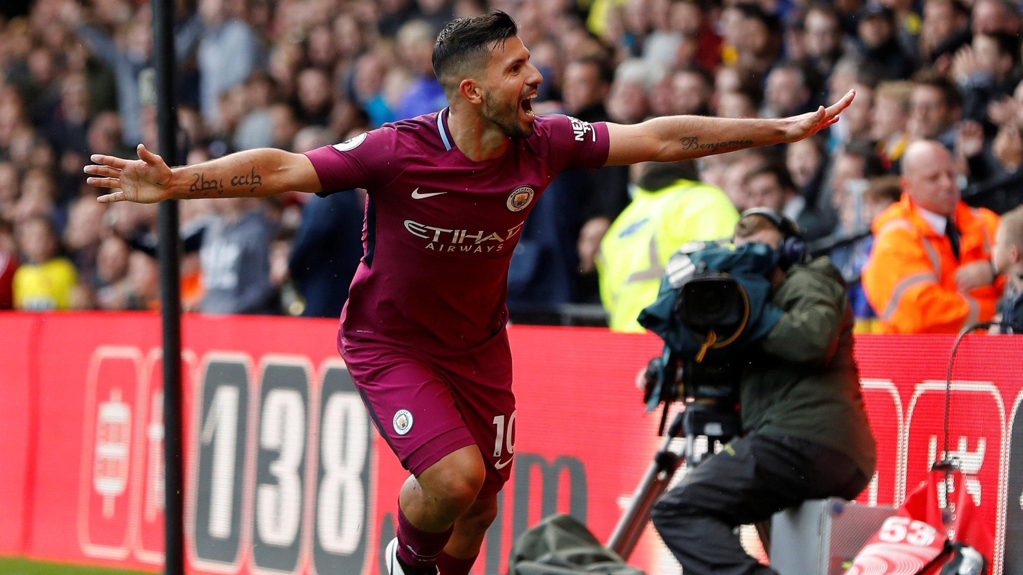 Sergio Aguero celebrates