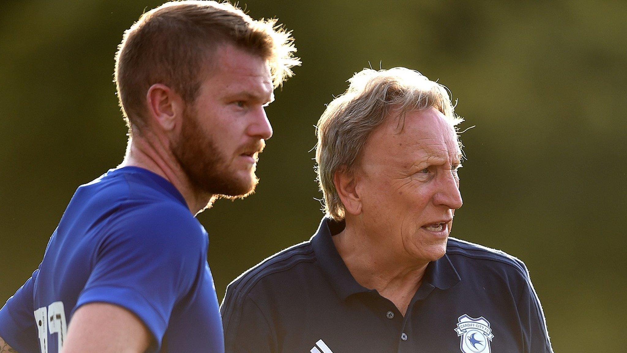 Neil Warnock and Aron Gunnarsson
