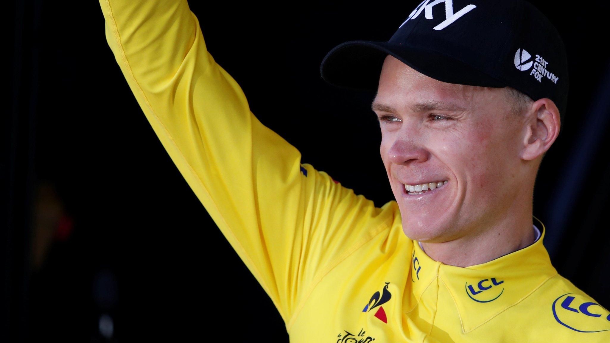 Chris Froome in yellow jersey