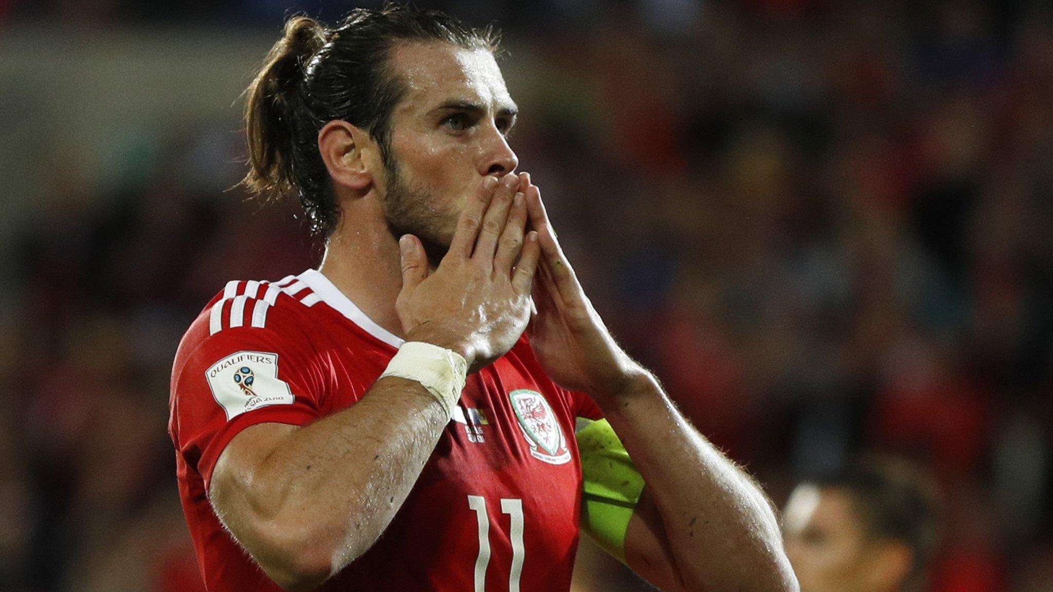 Bale celebrates his second goal