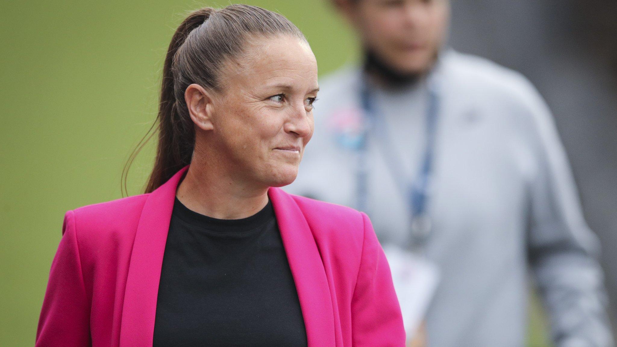 Casey Stoney: NWSL club San Diego Wave sack English coach - BBC Sport