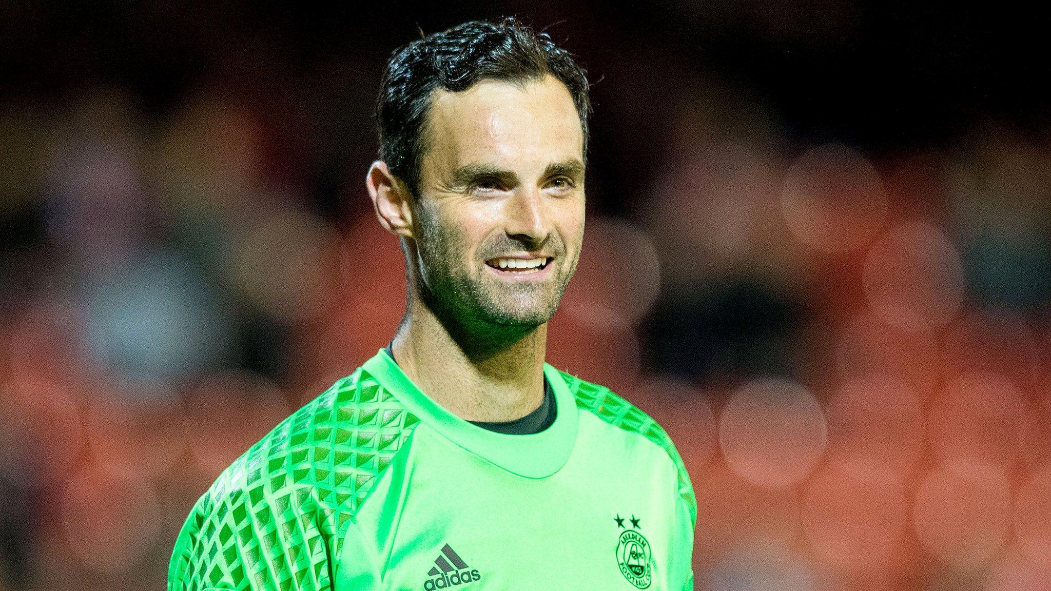 Aberdeen goalkeeper Joe Lewis