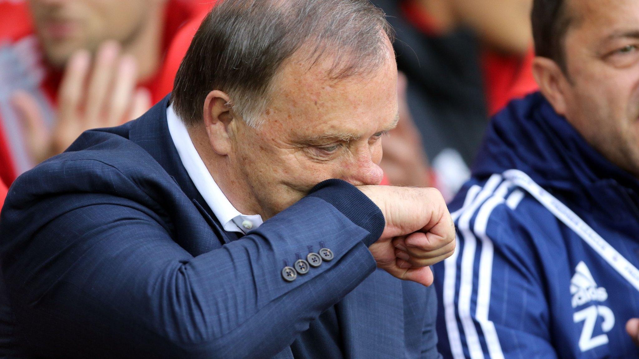 Dick Advocaat reacts