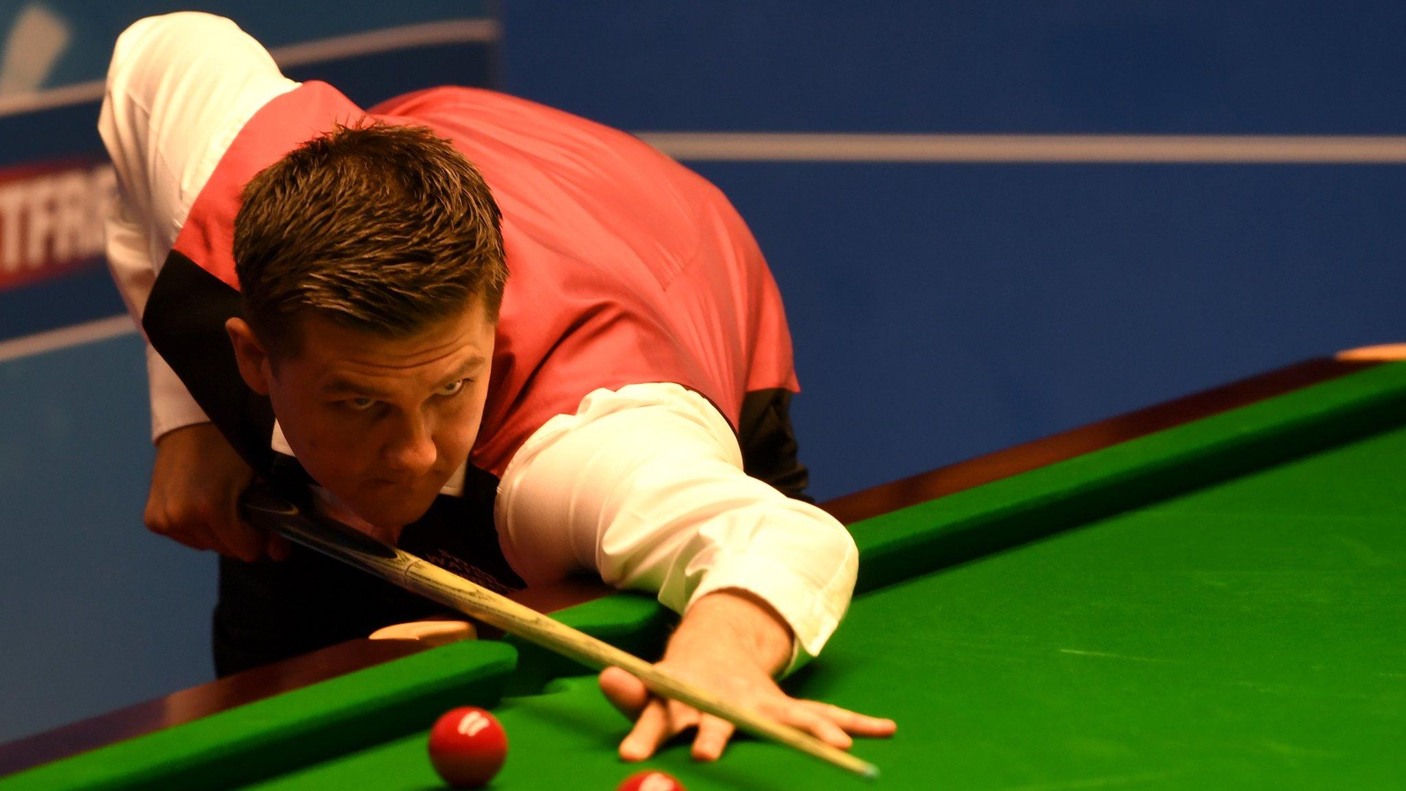 Ryan Day lines up a shot