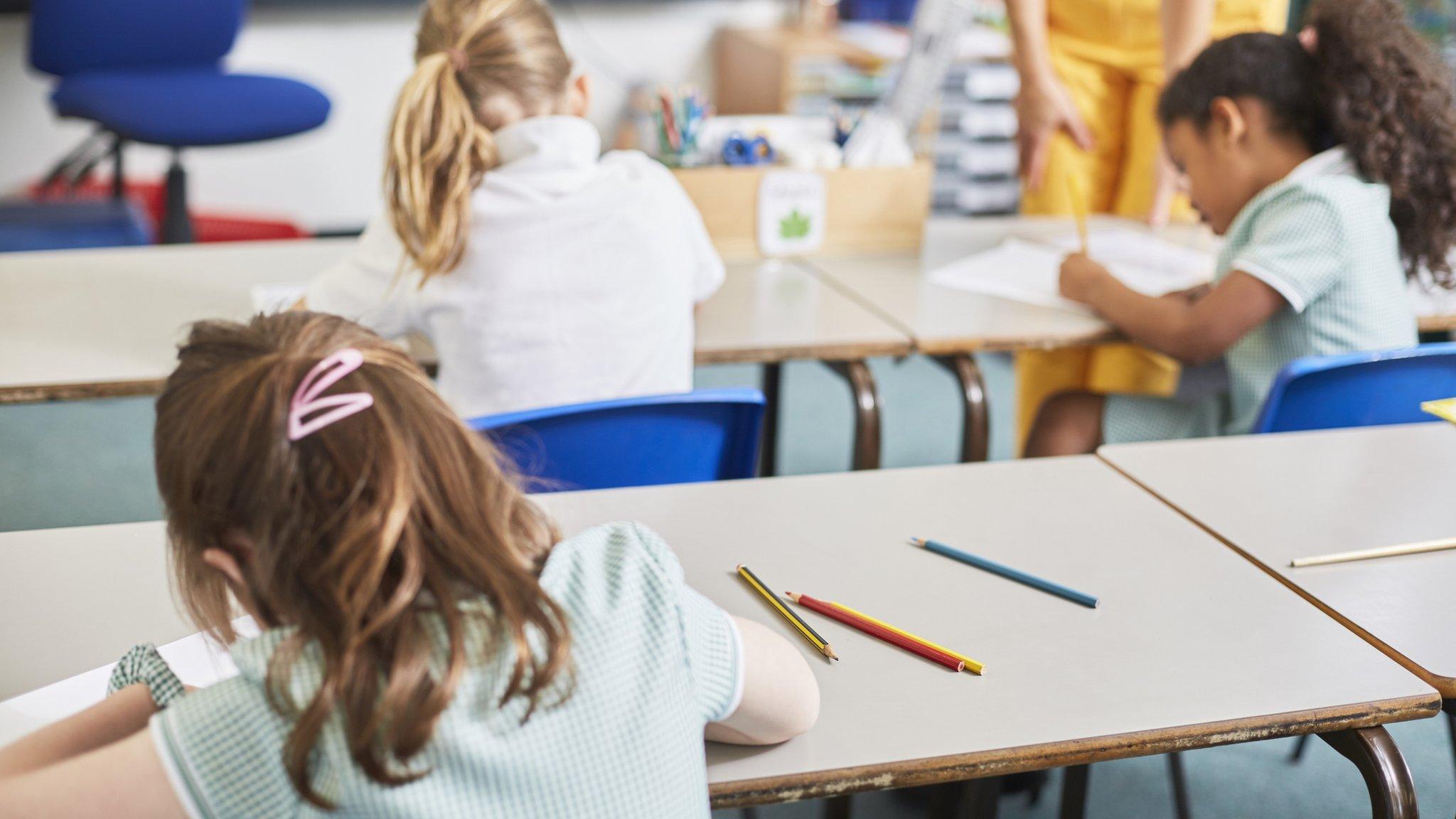 girls-at-school.