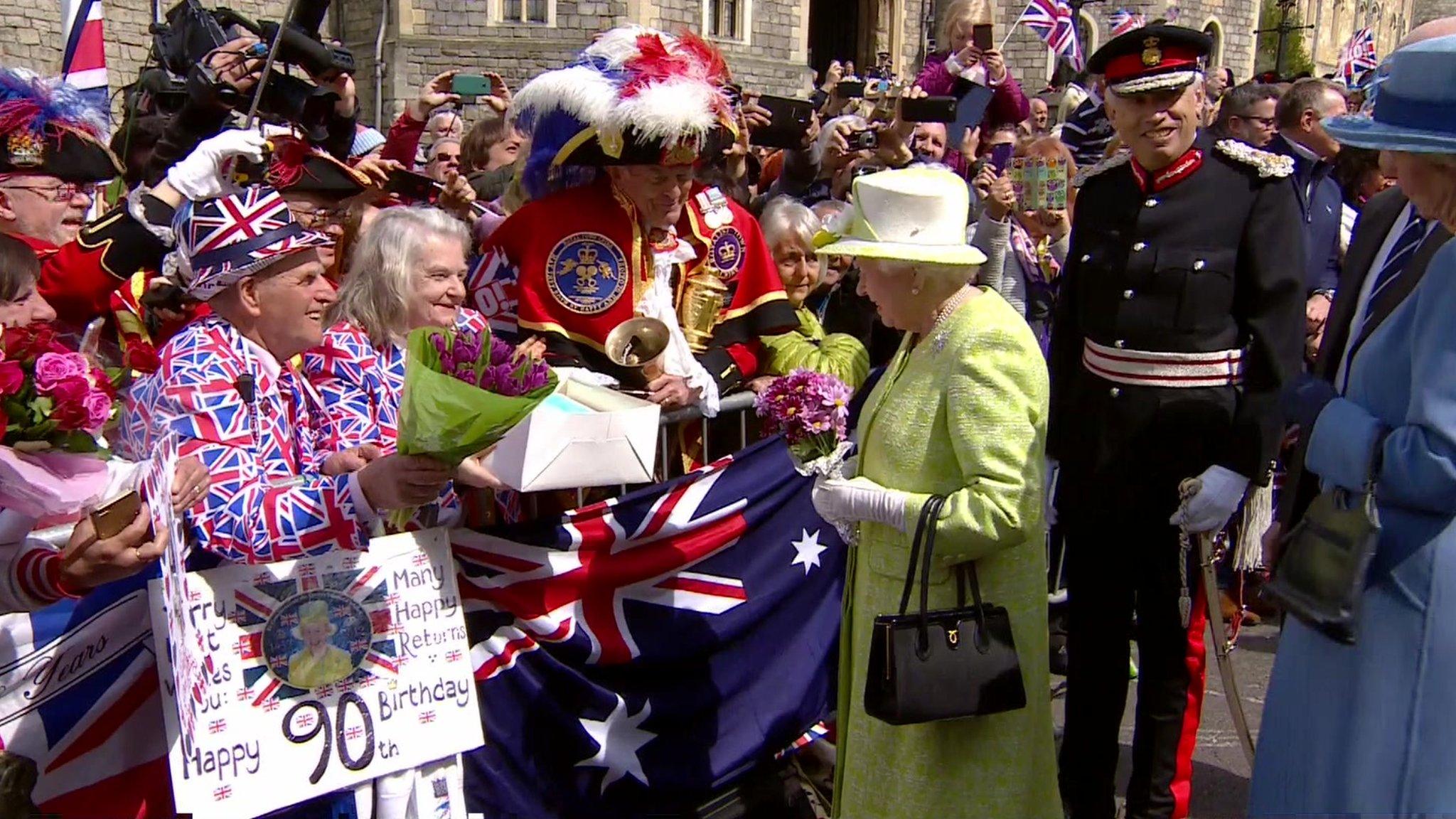 Queen meets wellwishers at Windsor