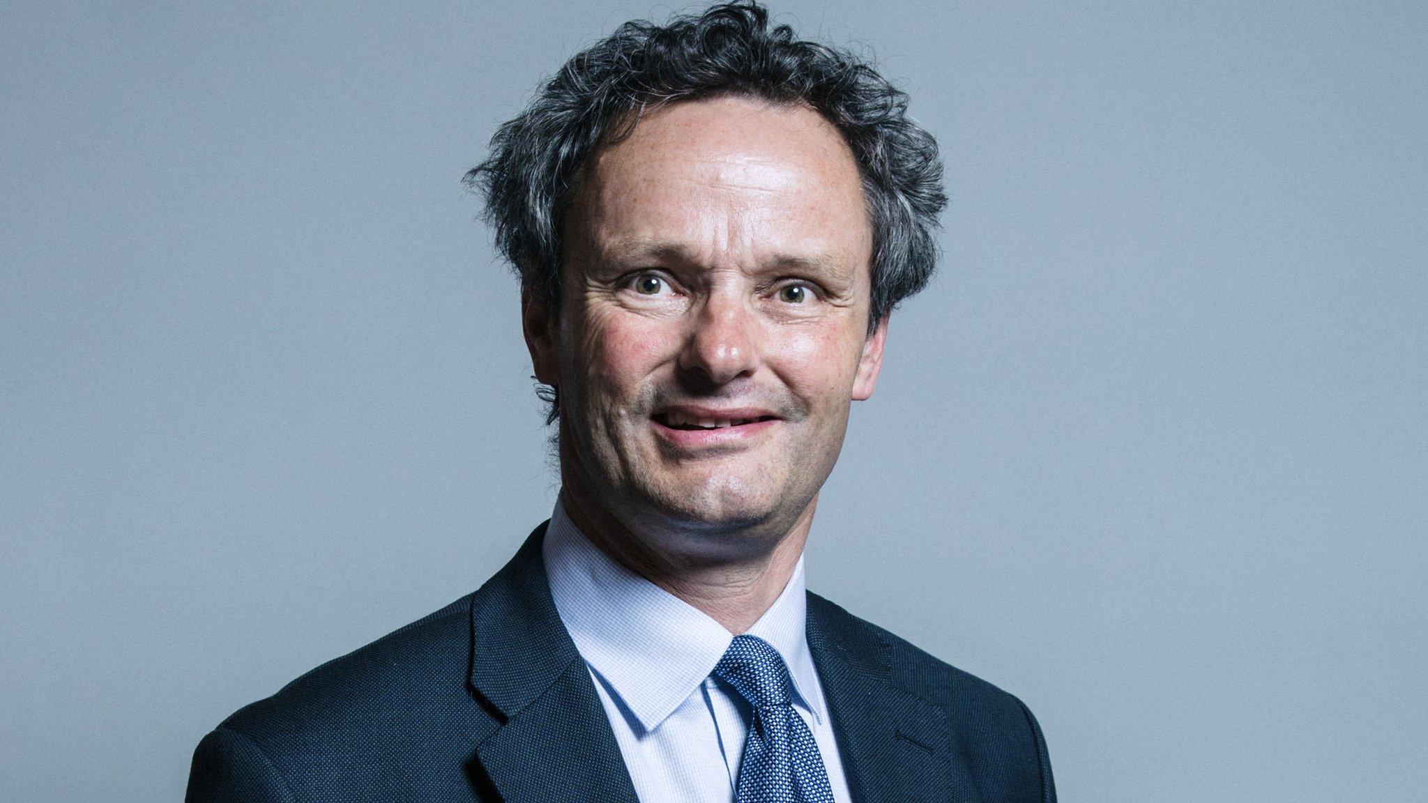 Photo portrait of Peter Aldous MP