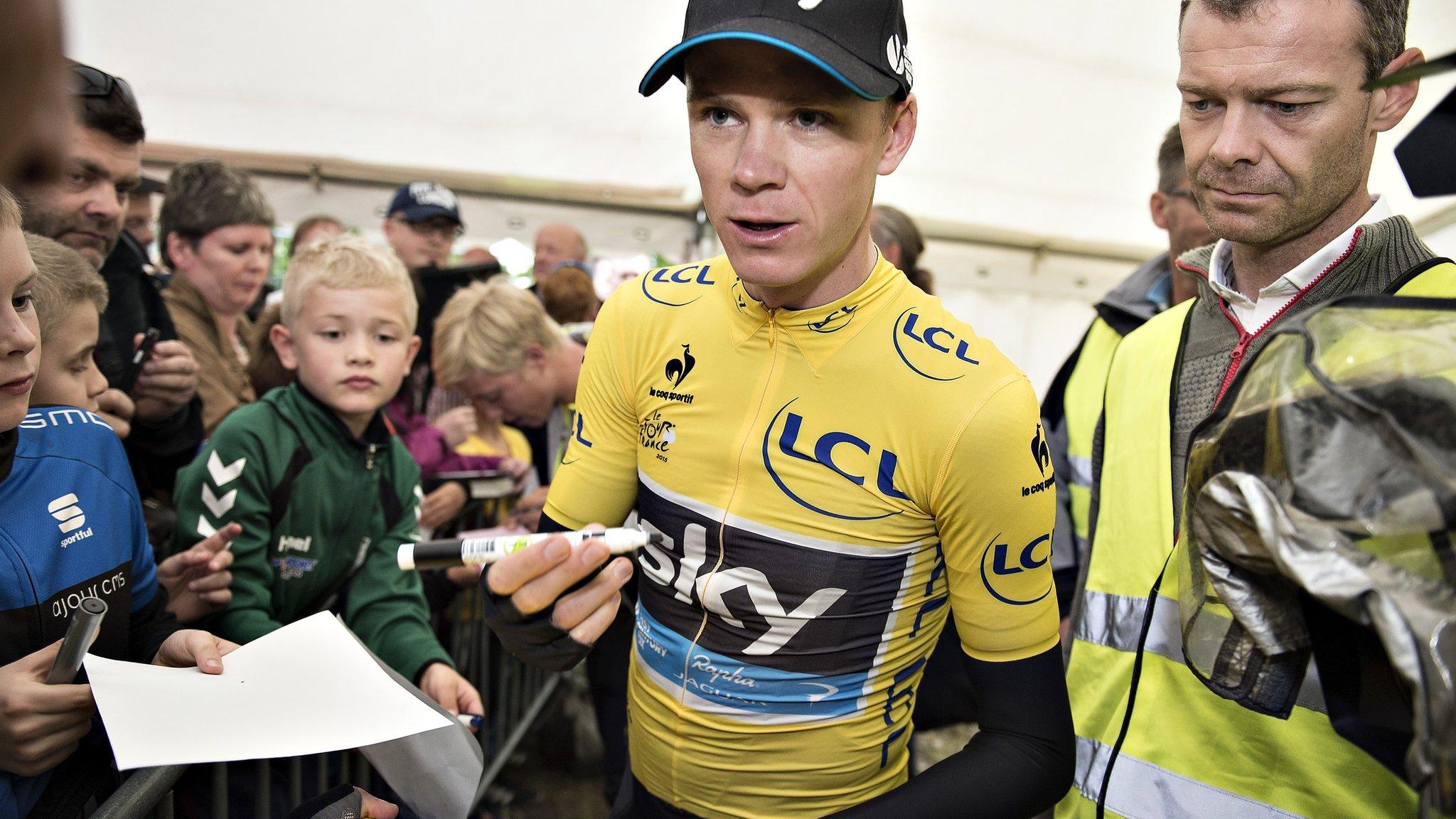 Chris Froome signing autographs