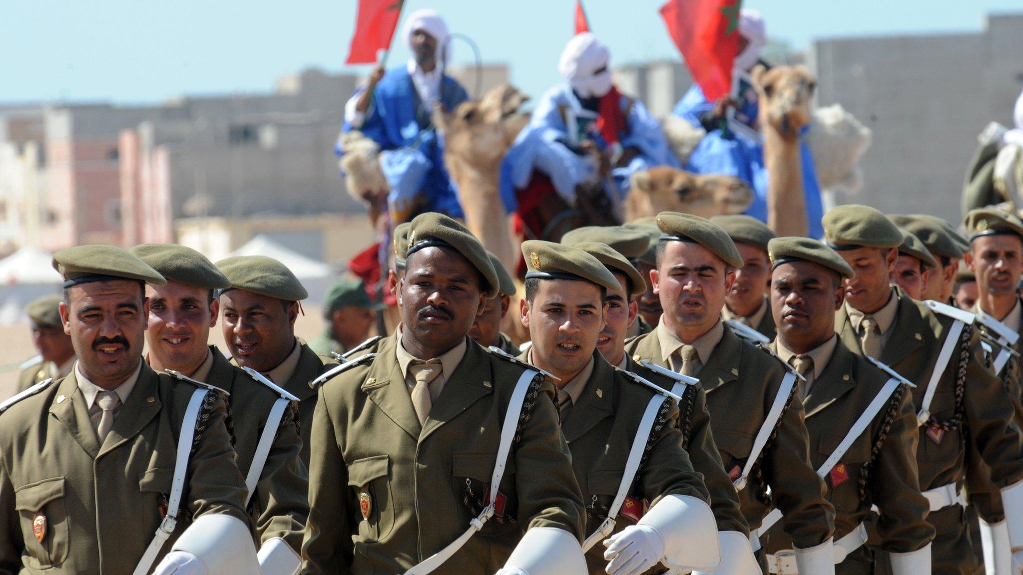 Moroccan soldiers parade during a ceremony on February 27, 2010 at the 4th Dakhla Festival.