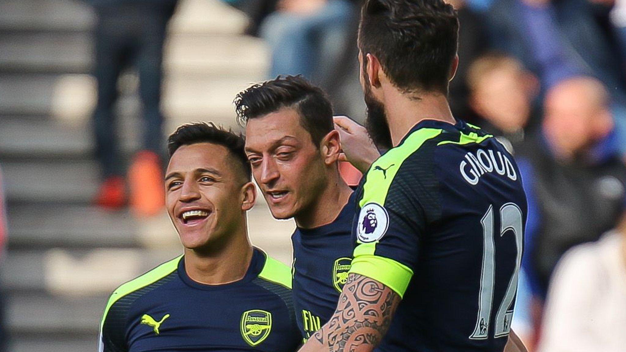 Alexis Sanchez, Mesut Ozil, Olivier Giroud