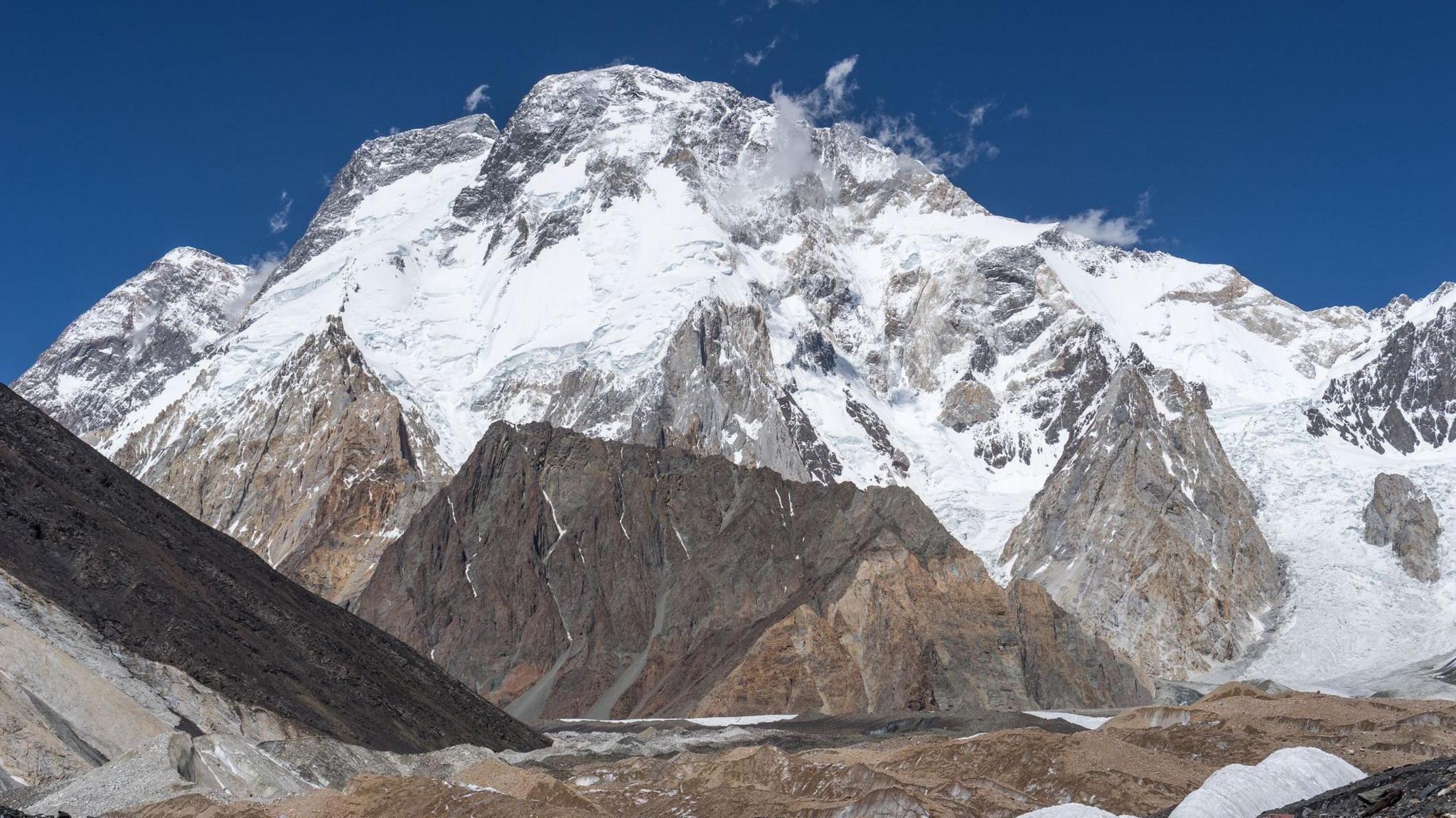 Broad peak mountain landscape