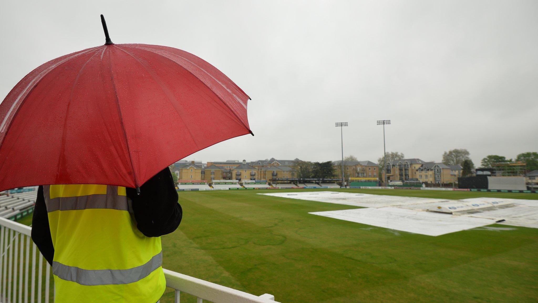 Rain stopped play at Chelmsford