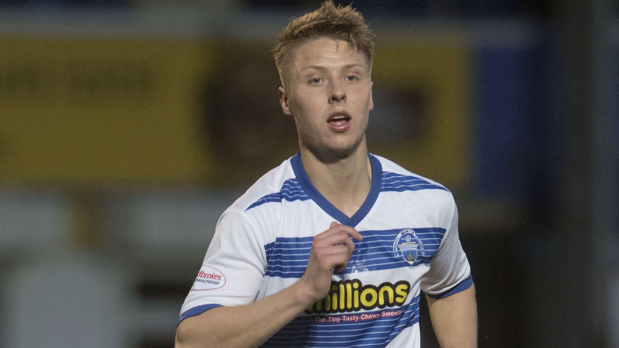 Jamie Lindsay impressed on loan with Morton last season