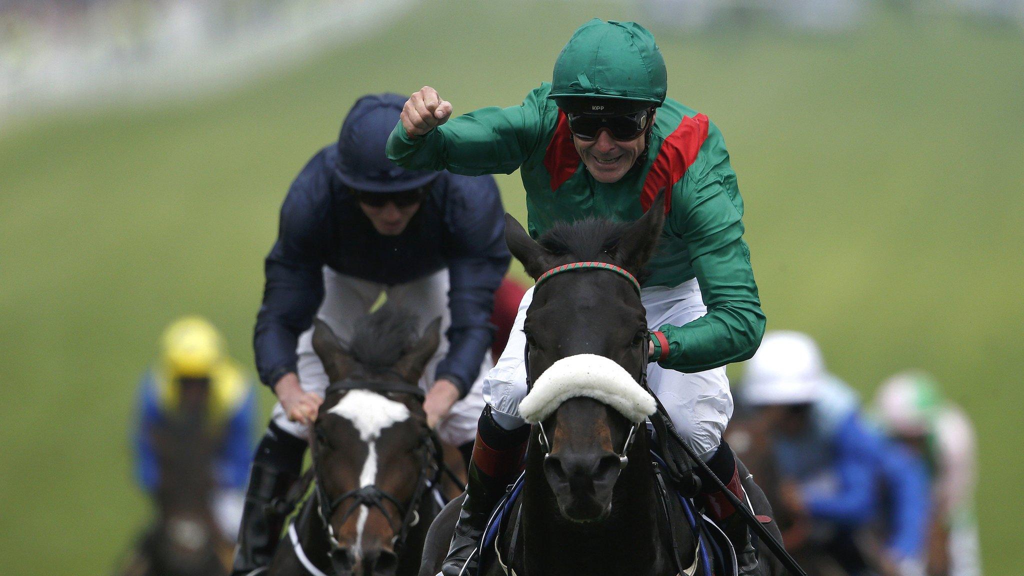 Pat Smullen riding Harzand at the 2016 Epsom Derby