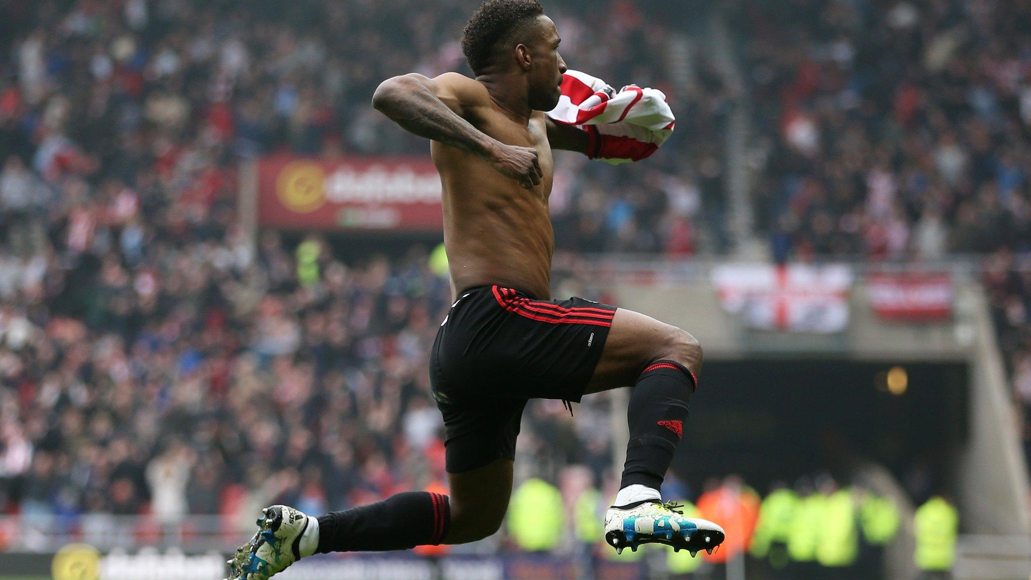 Jermain Defoe celebrates