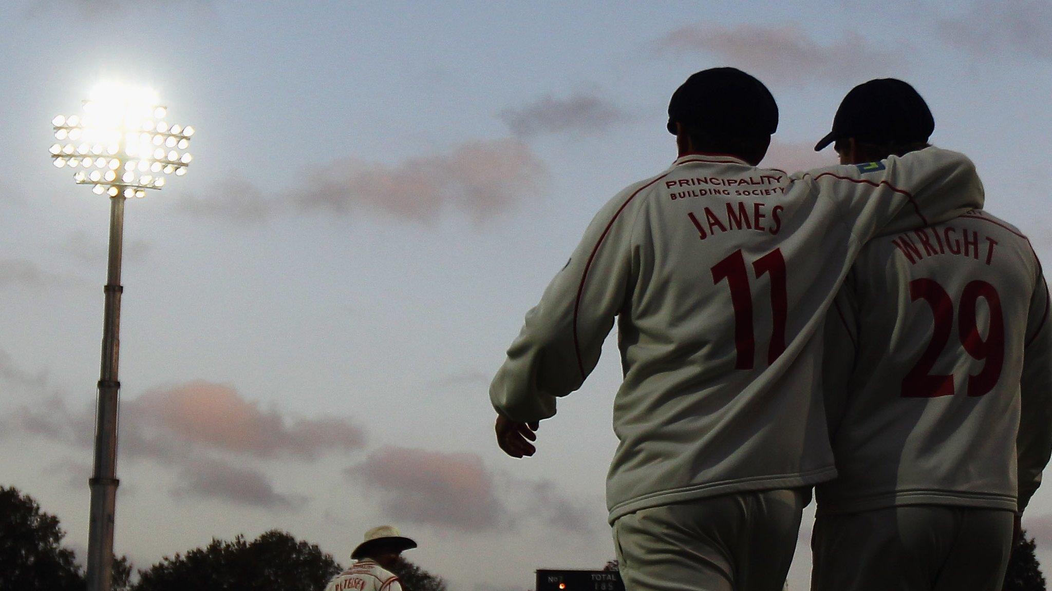 Kent v Glamorgan, day-night game, 2011