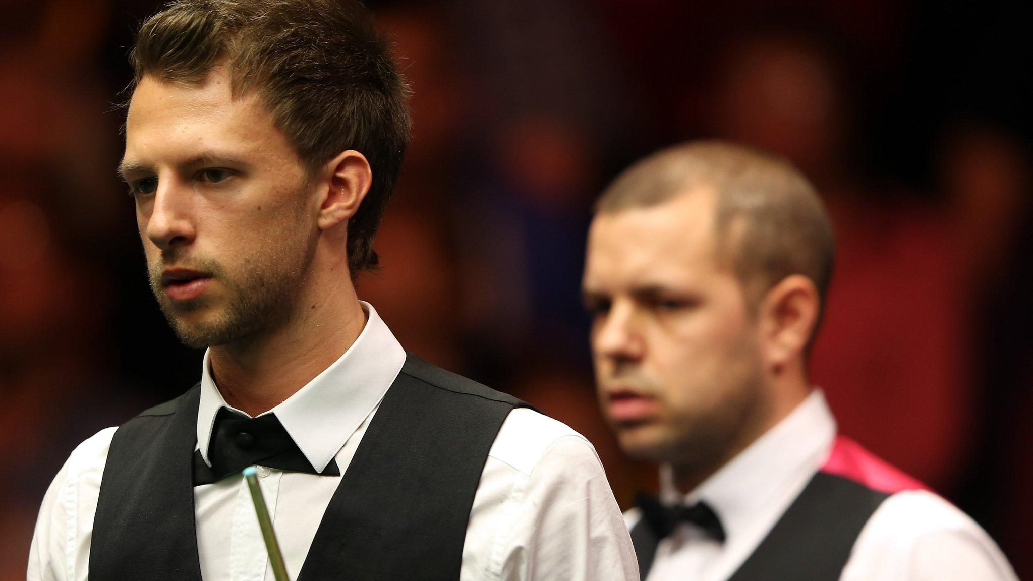 Judd Trump and Barry Hawkins