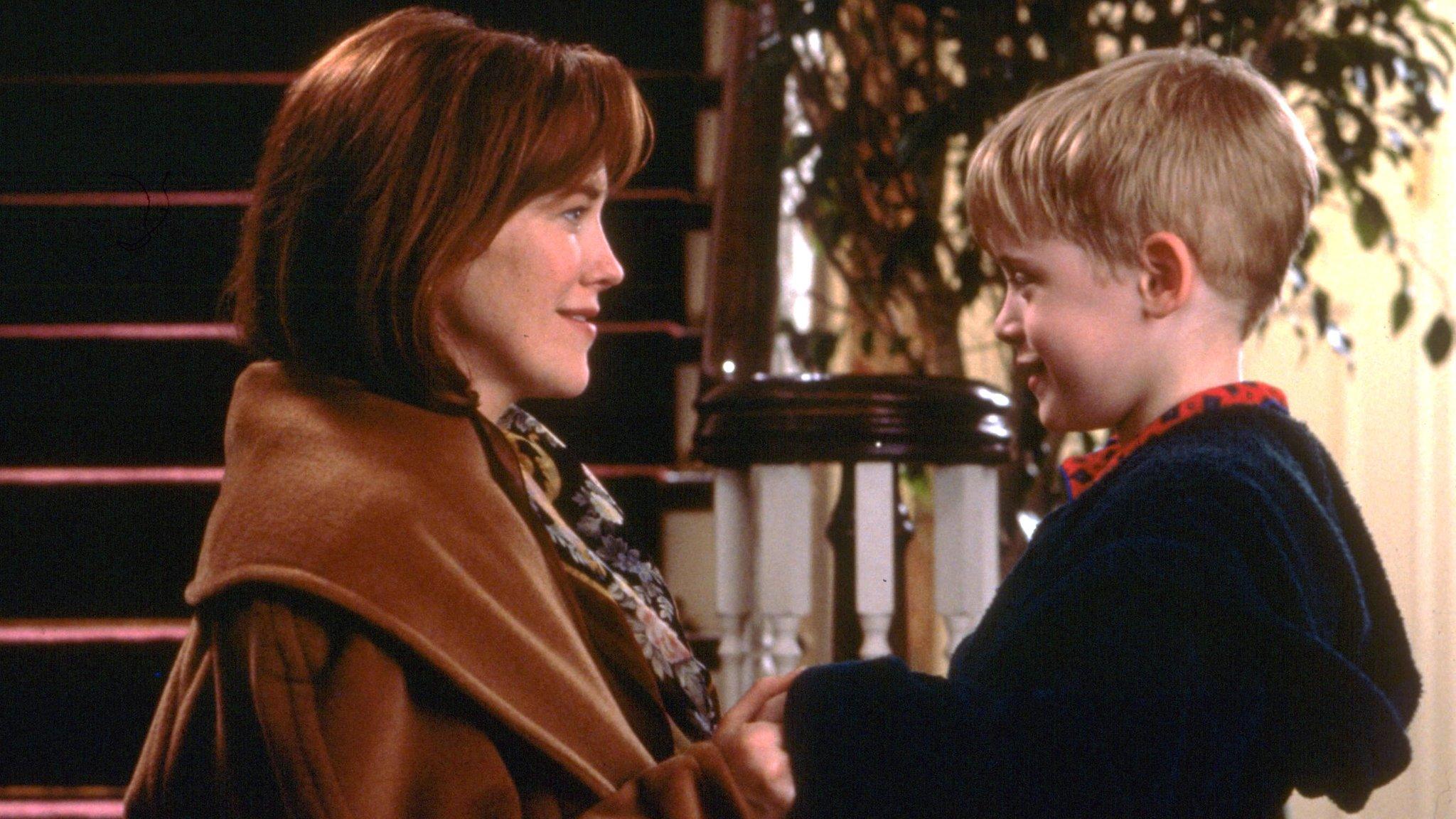 Kevin and his mum in Home Alone