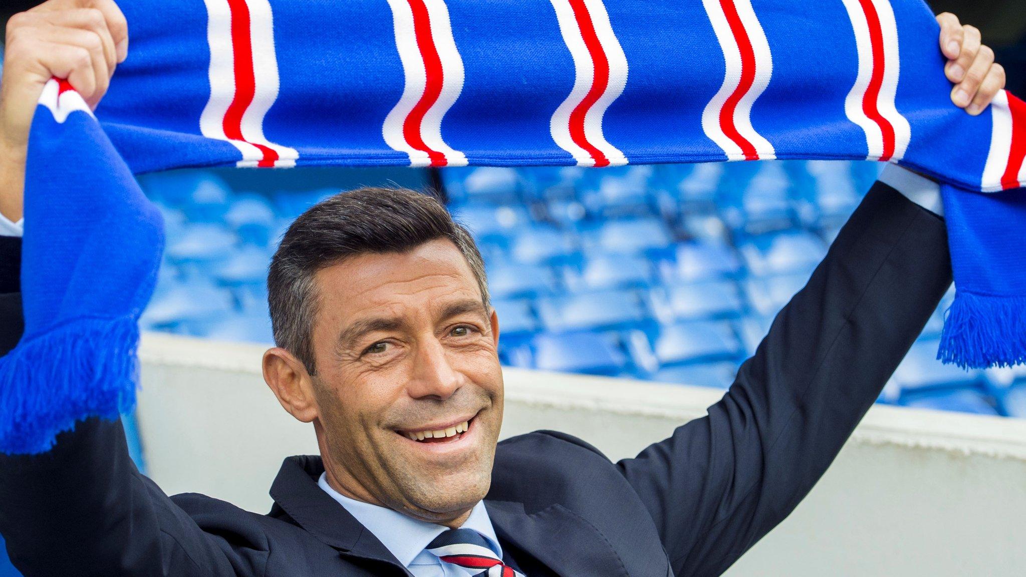 Pedro Caixinha with a Rangers scarf