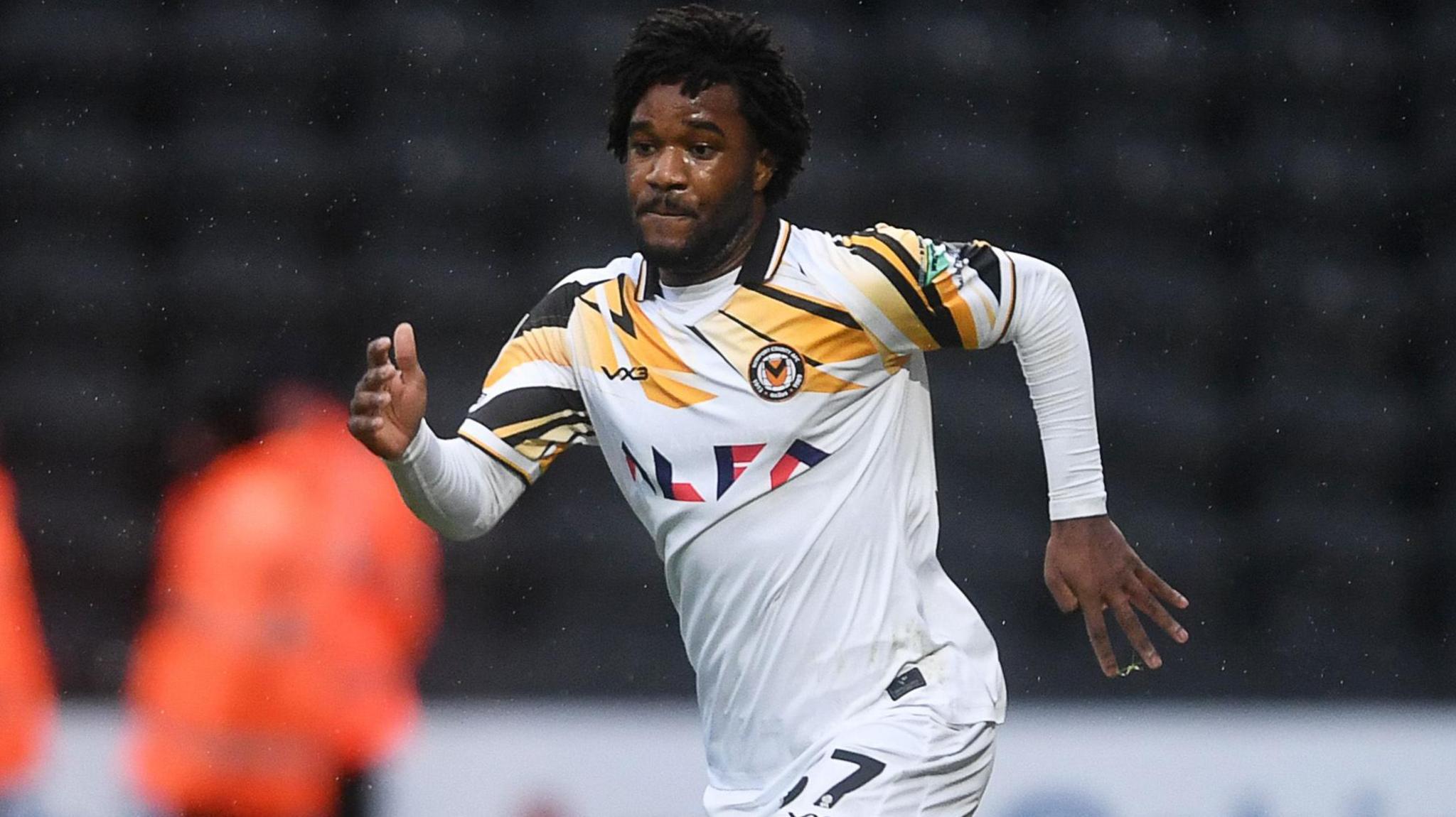 Geoffroy Bony runs with the ball