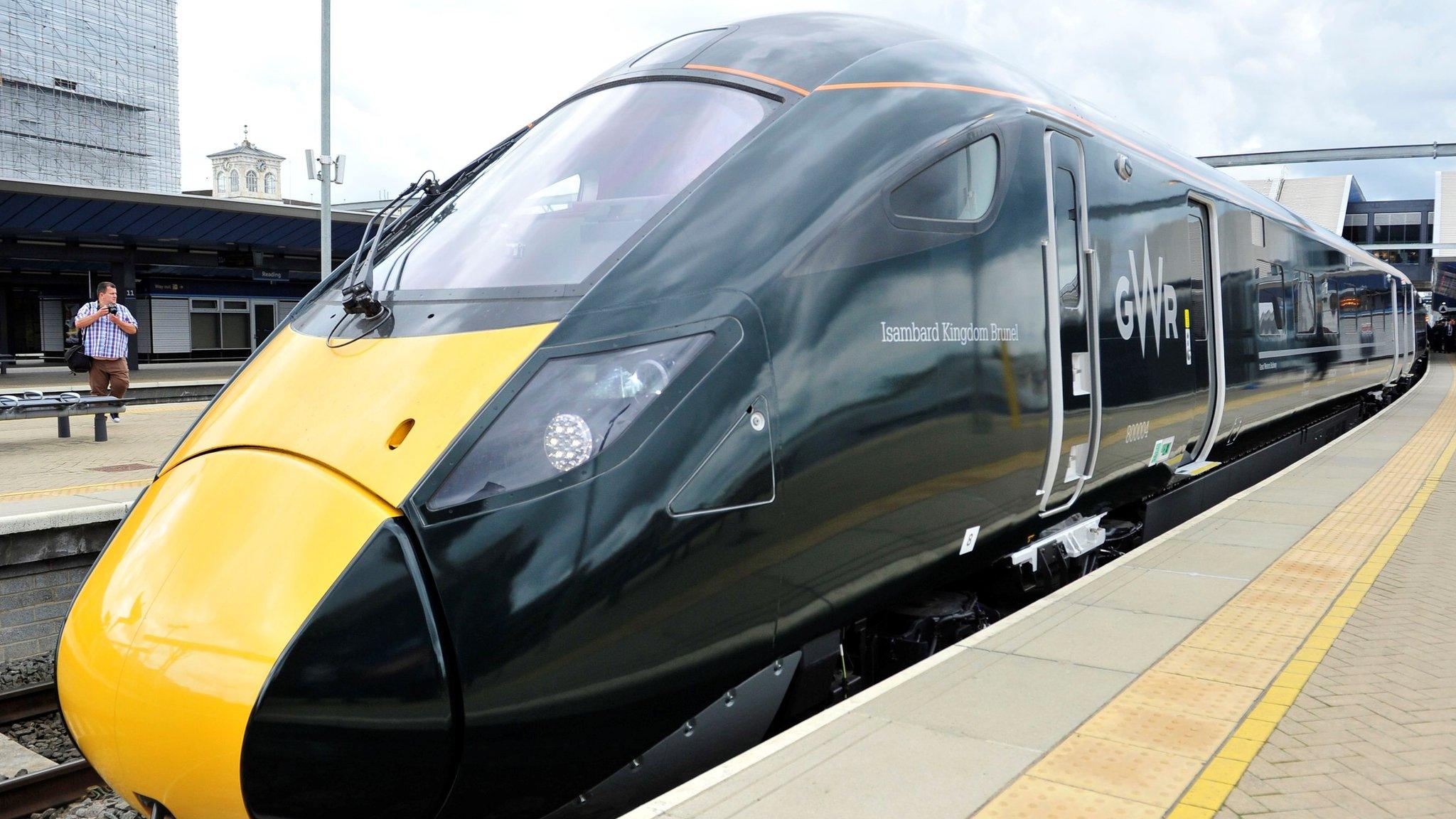 new FGW Hitachi train at Reading station