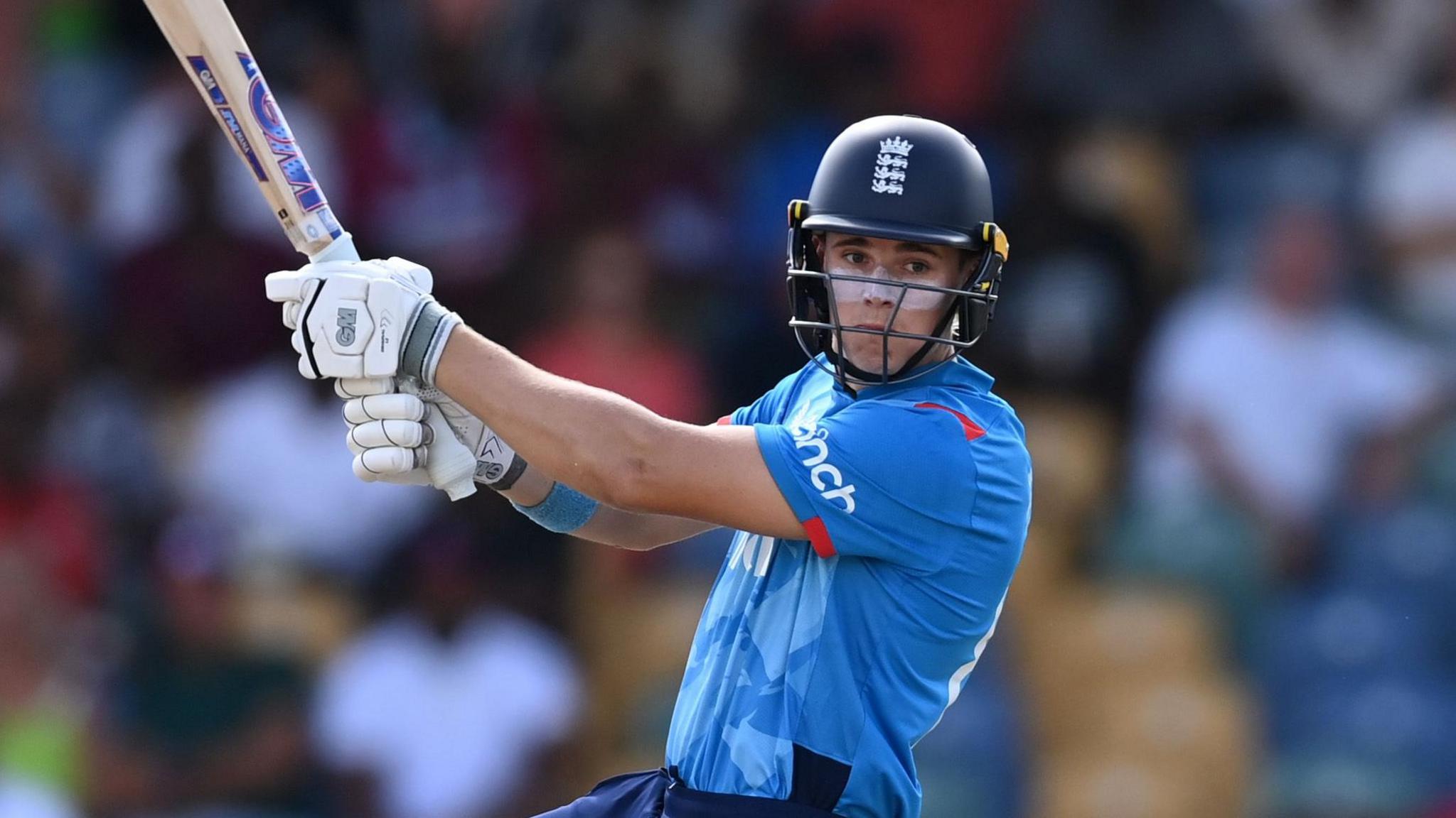 Jacob Bethell batting for England