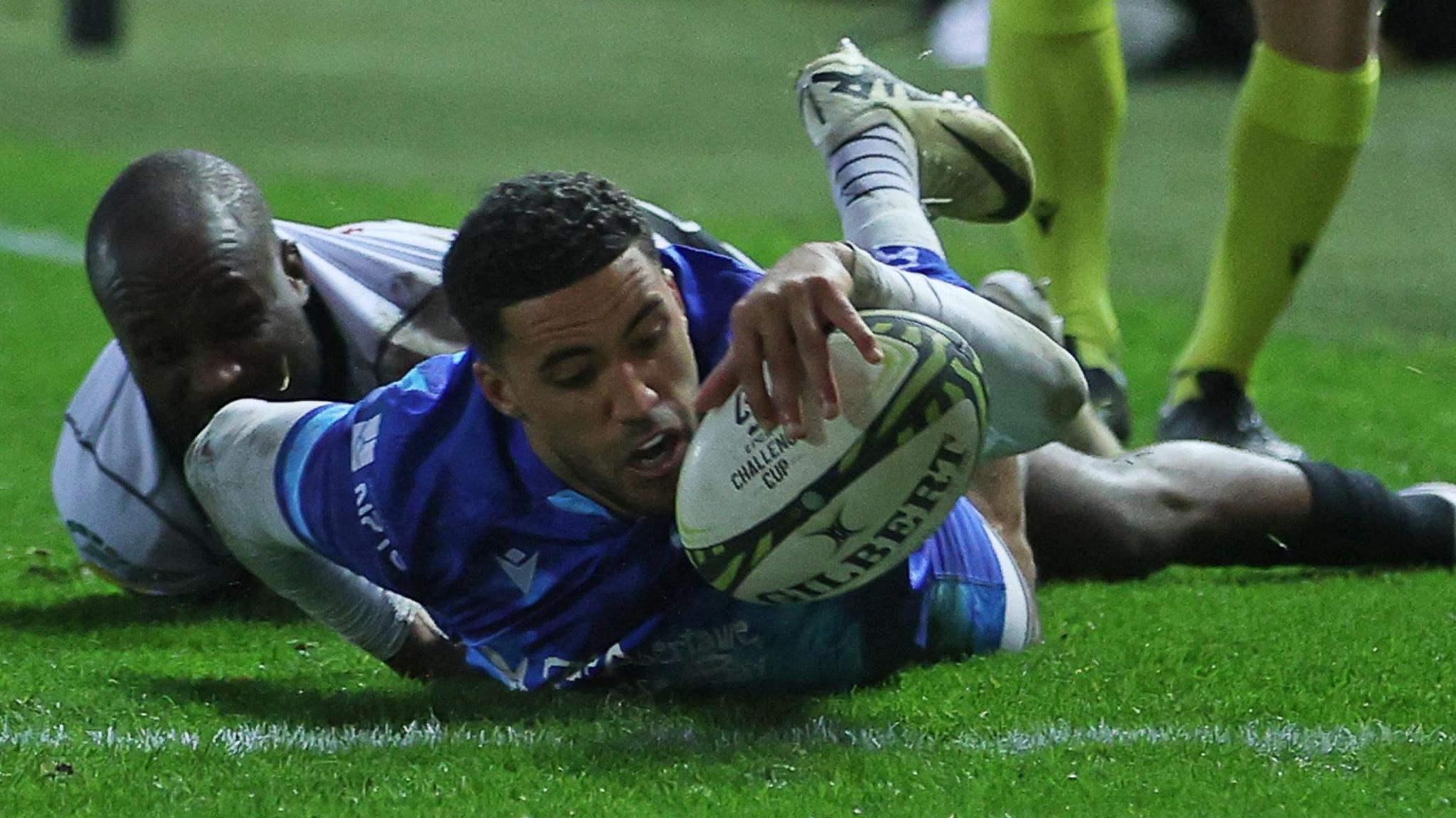 Wing Keelan Giles scored in his 101st appearance for Ospreys