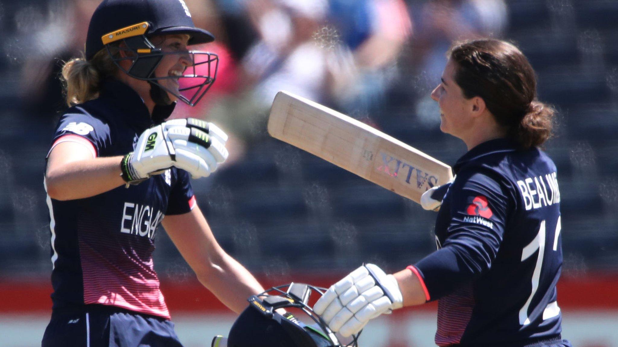 Sarah Taylor & Tammy Beaumont