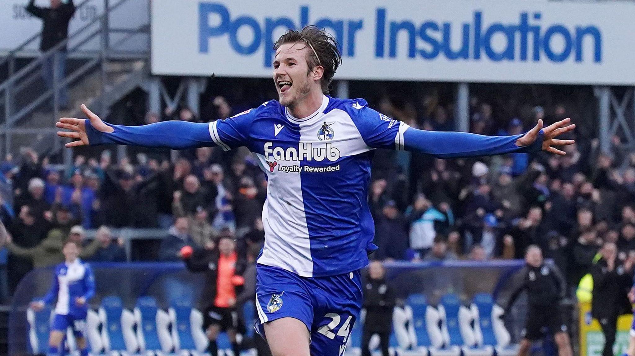 Tommy Leigh celebrates