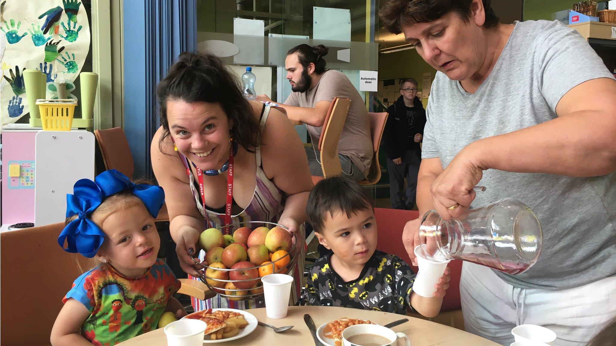 Children eat lunch