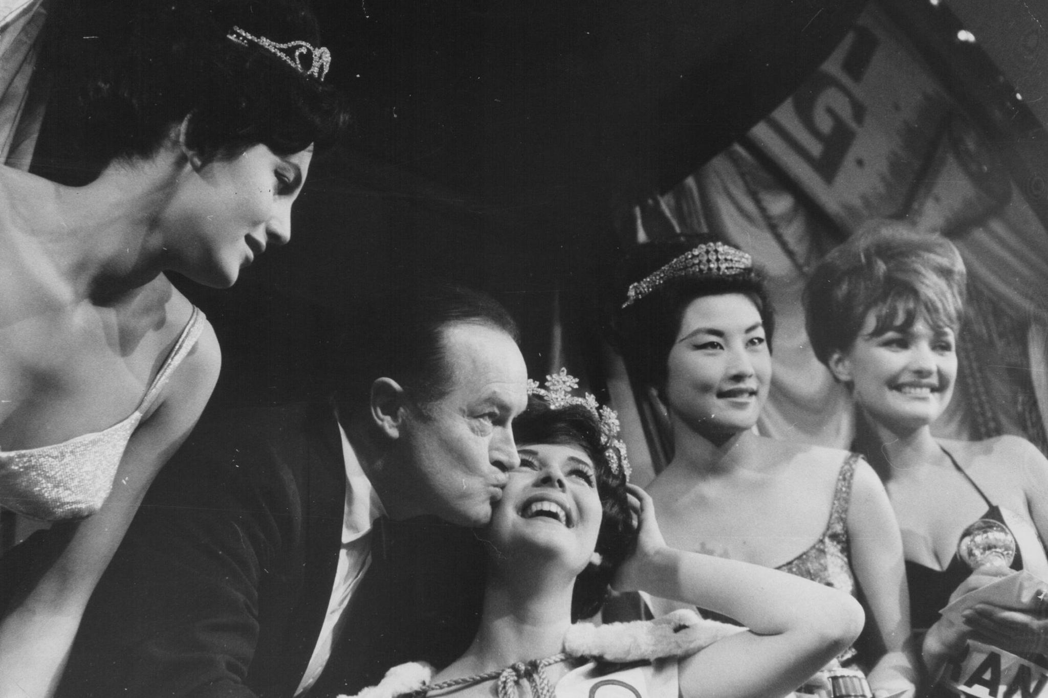Bob Hope yn llongyfarch Rosemarie 