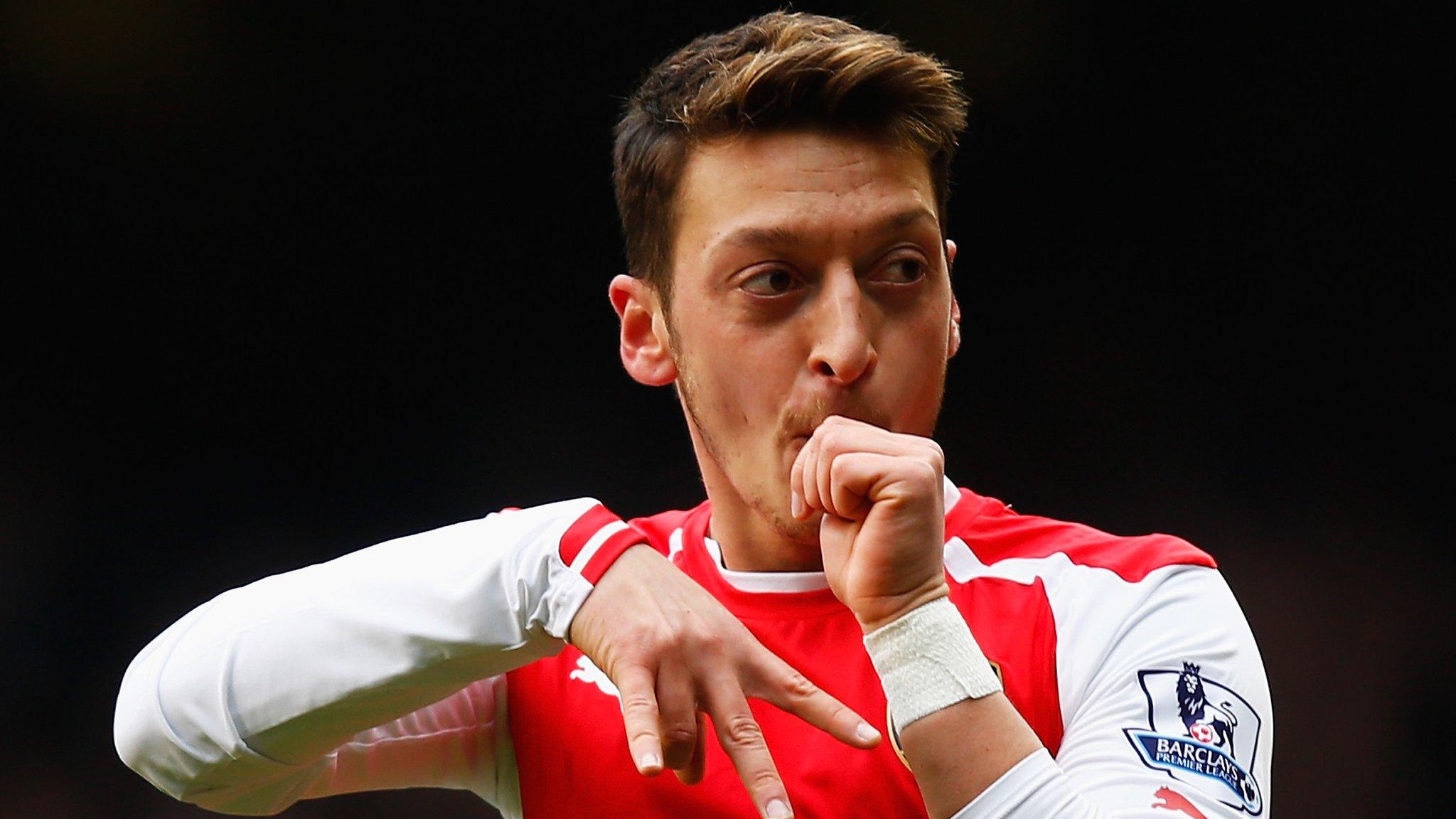 Arsenal midfielder Mesut Ozil