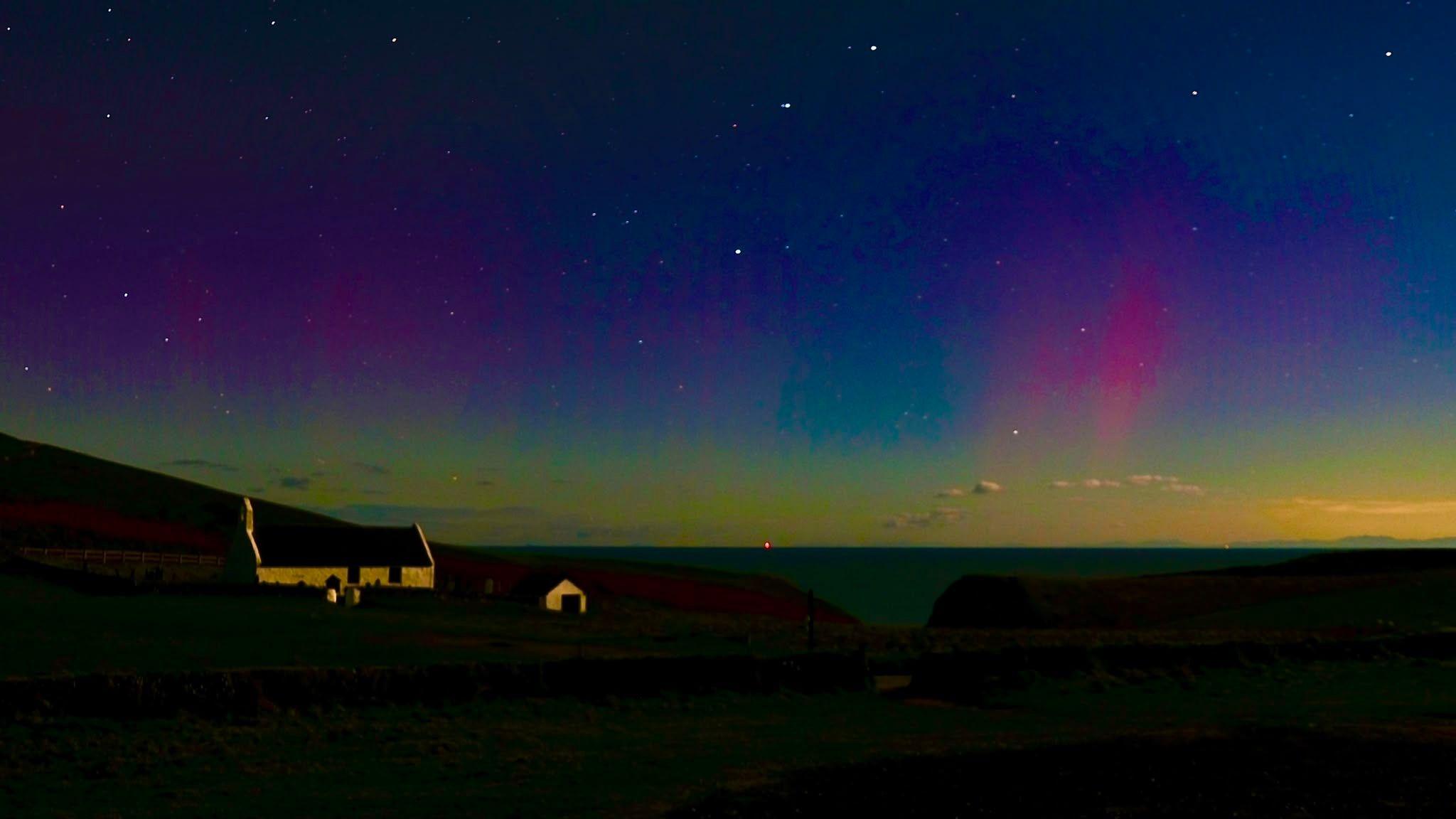 Eglwys Mwnt