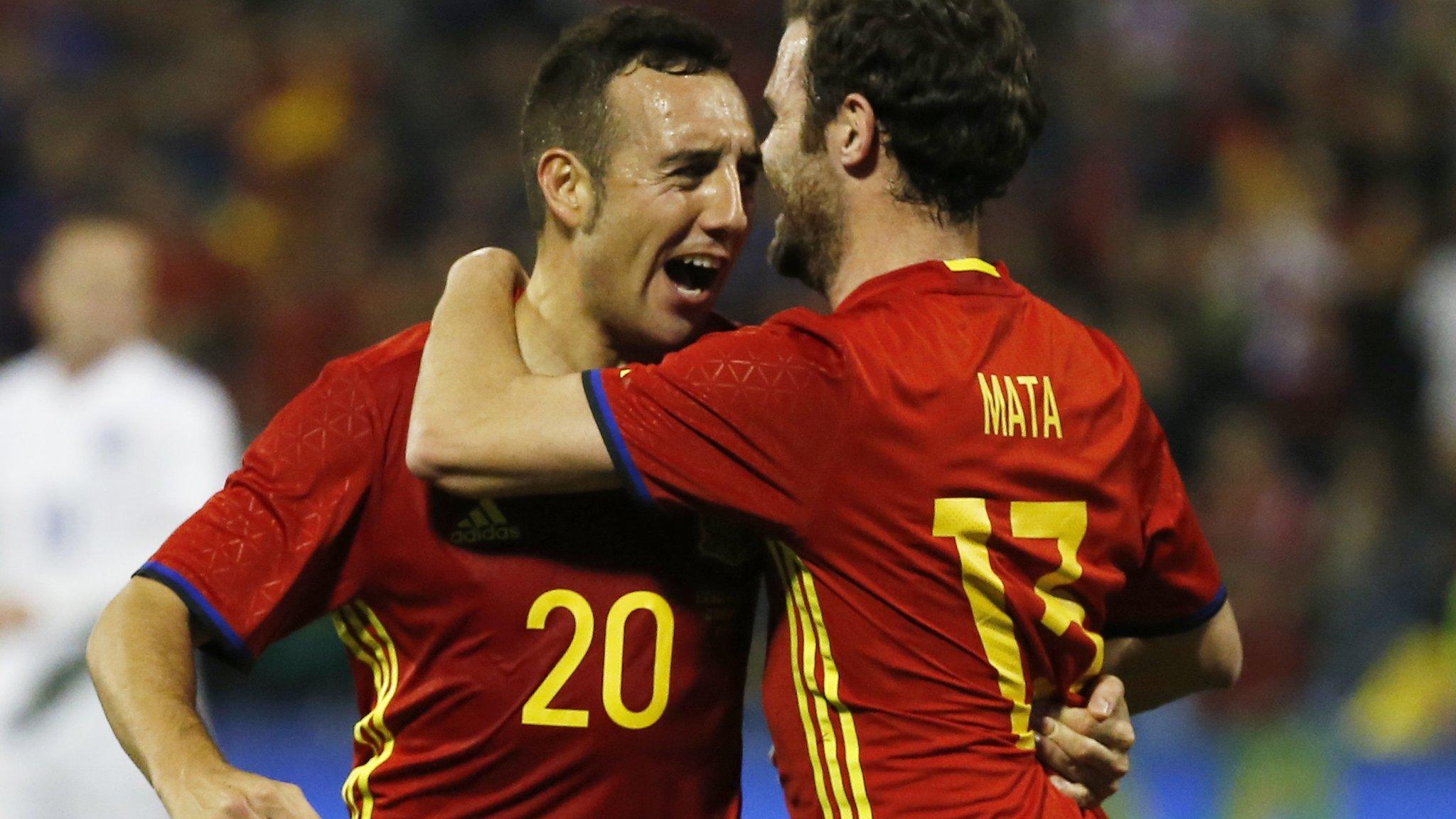 Spain players celebrate