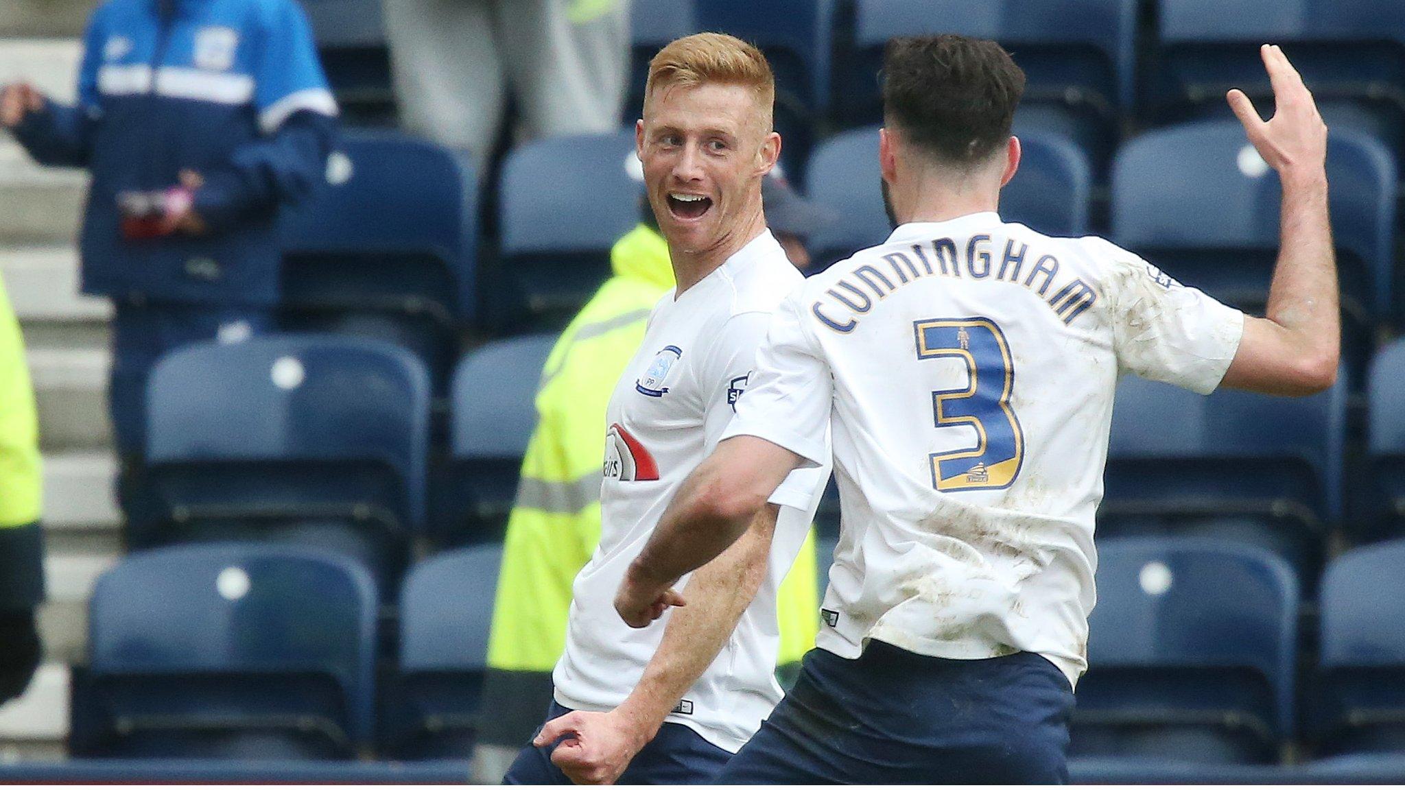 Eoin Doyle celebrates scoring