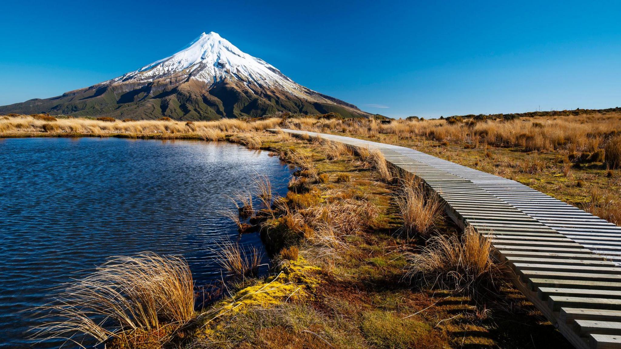 Taranaki Mounga and a boardwalk leading up to it