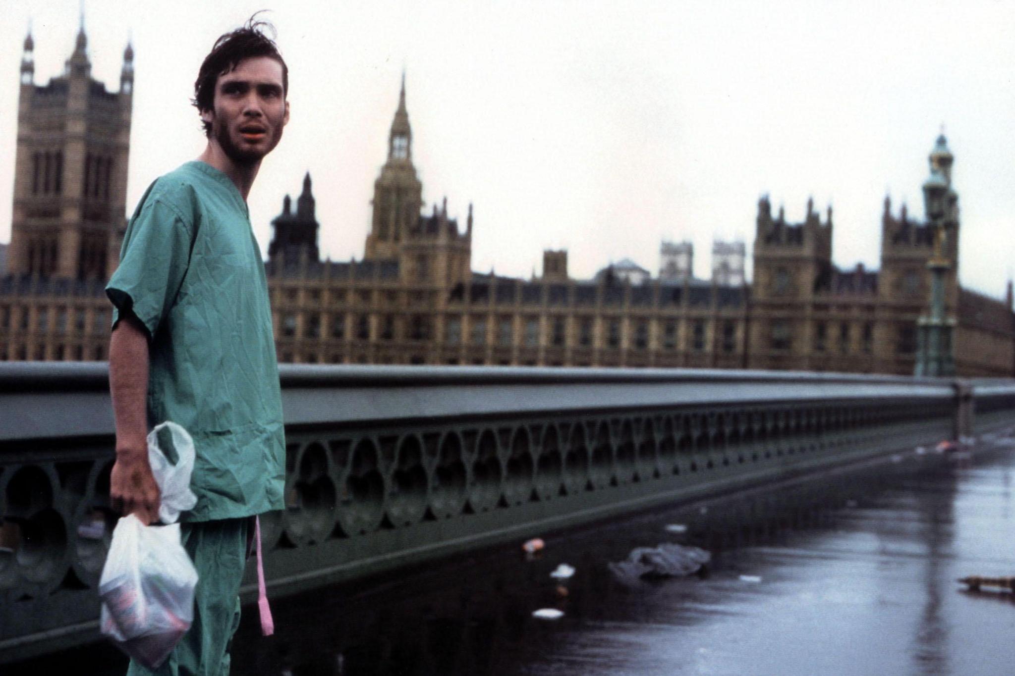 Cillian Murphy's Jim wandering a deserted London against the backdrop of Parliament in 2002's 28 Days Later