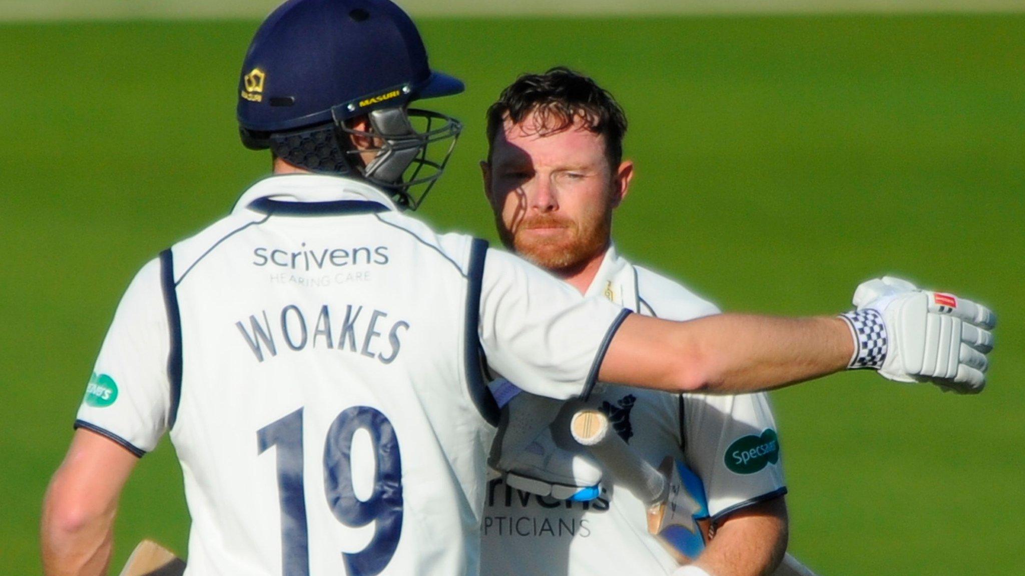 Ian Bell reaches his century