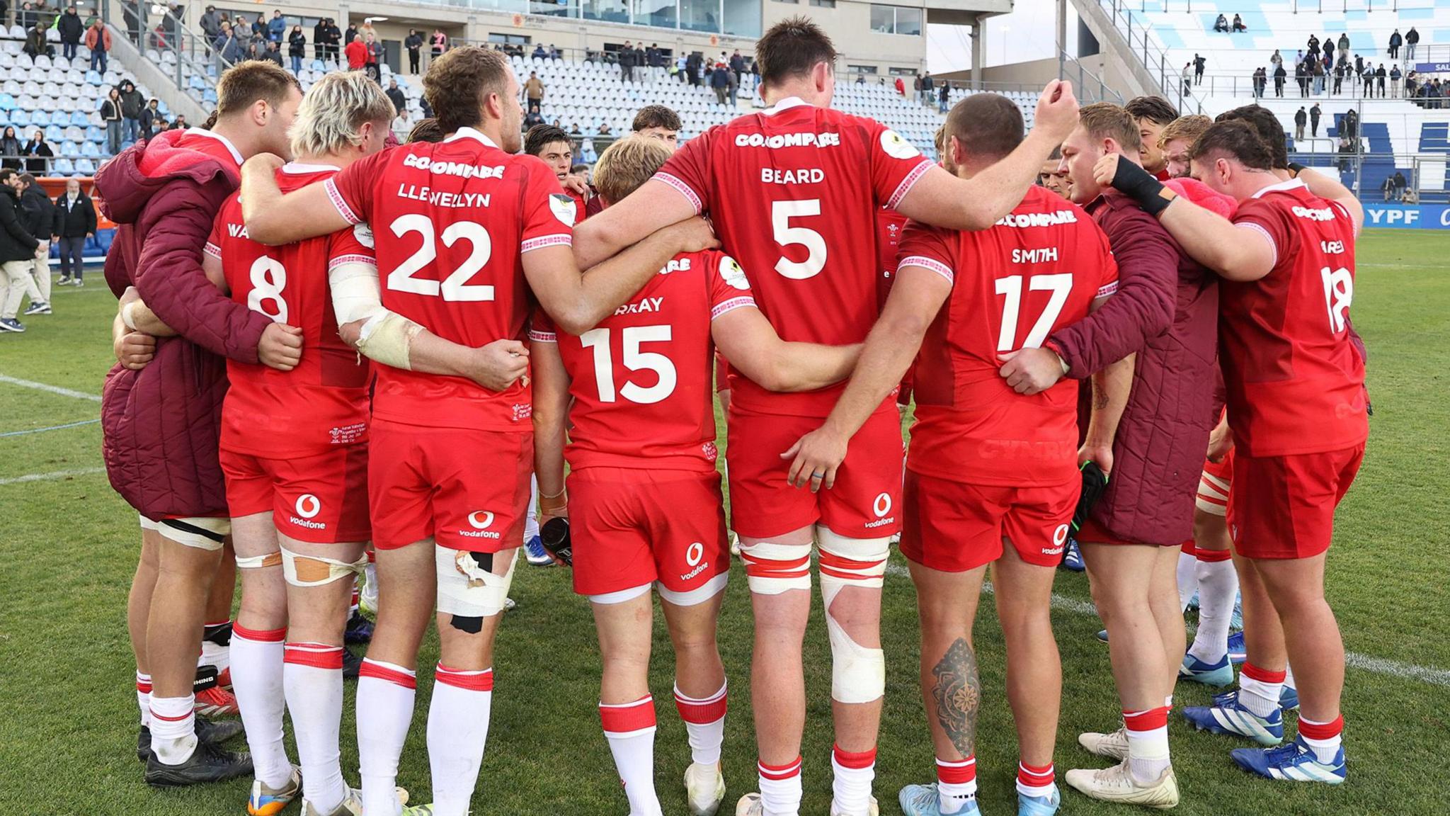Wales players in a huddle
