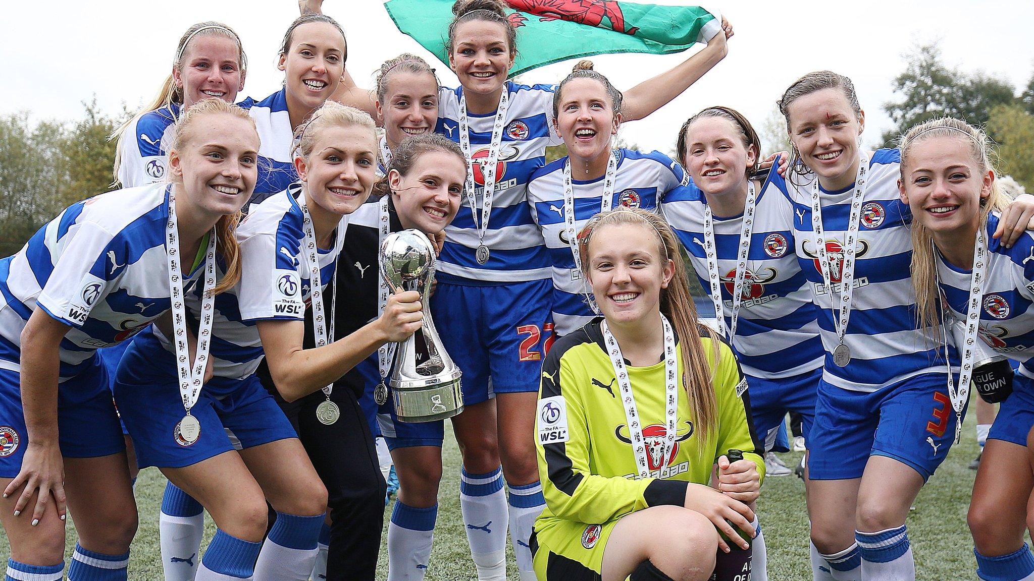 Reading women lift WSL 2 trophy