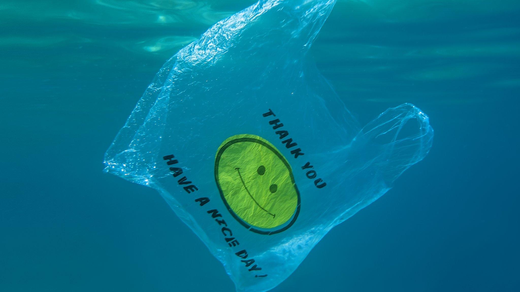 plastic-bag-floating-in-ocean