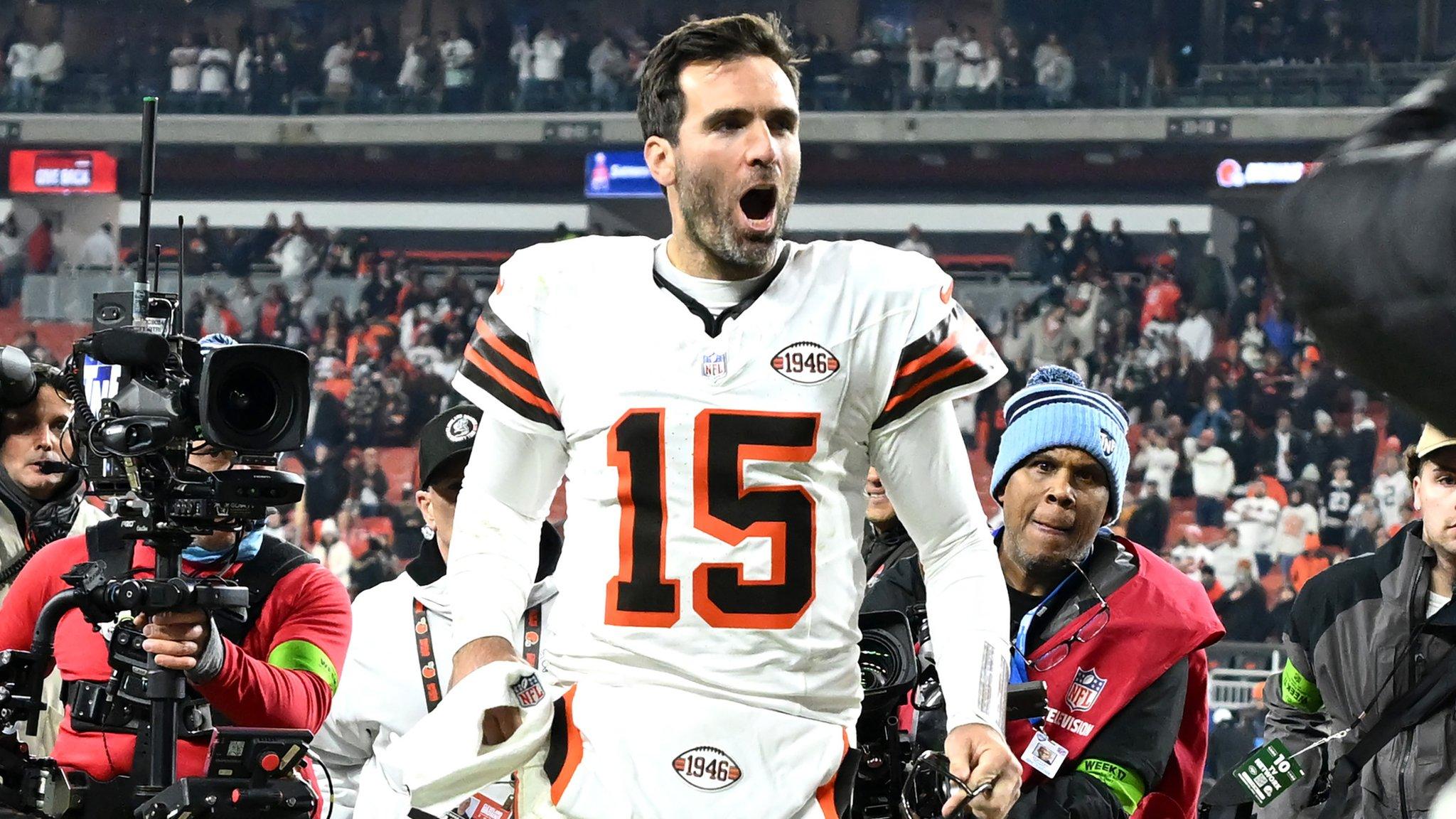 Joe Flacco celebrates after Cleveland Browns beat New York Jets in the NFL