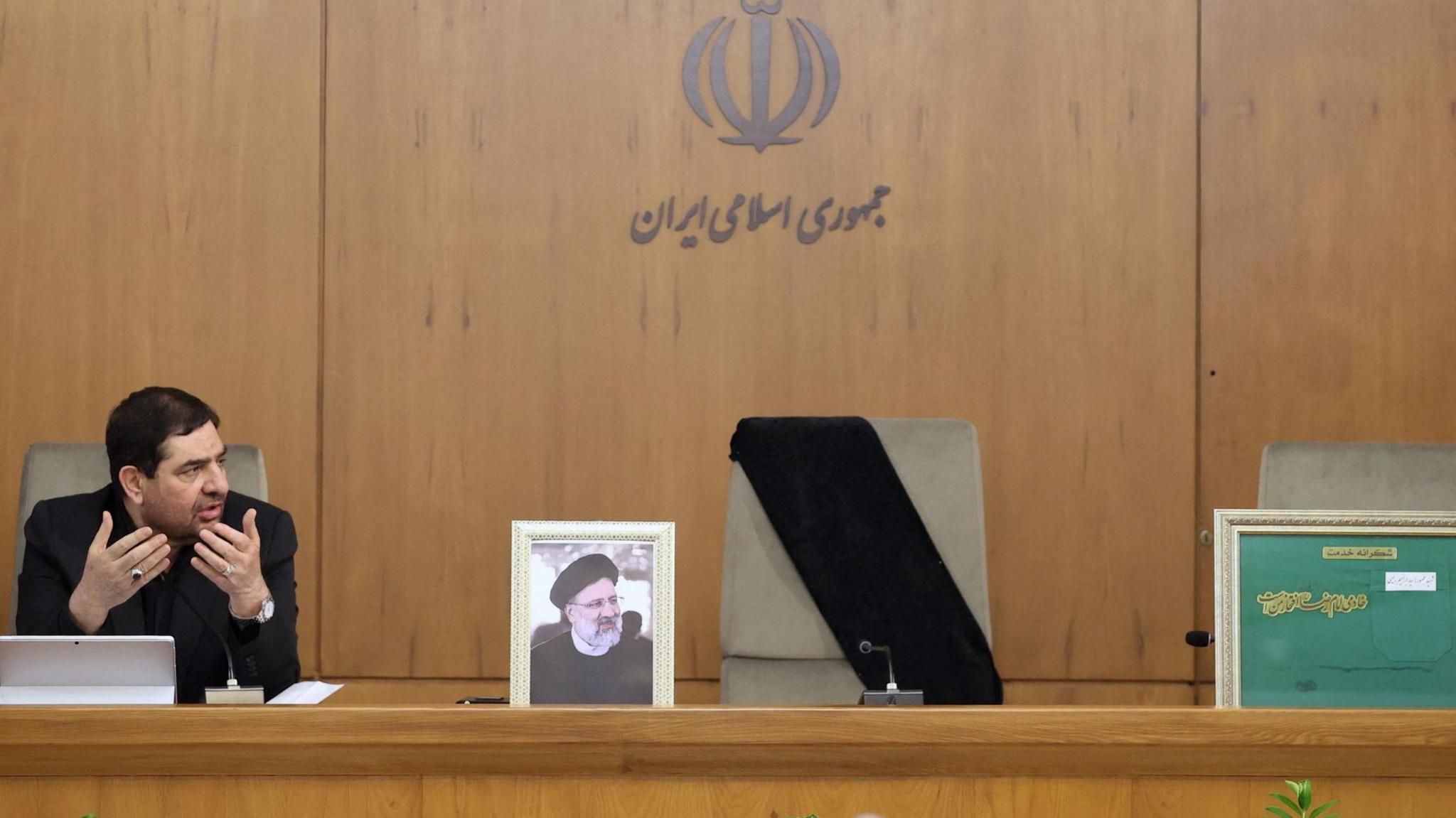 Mohammad Mokhber chairs a cabinet meeting in Tehran following the death of Ebrahim Raisi (20 May 2024)