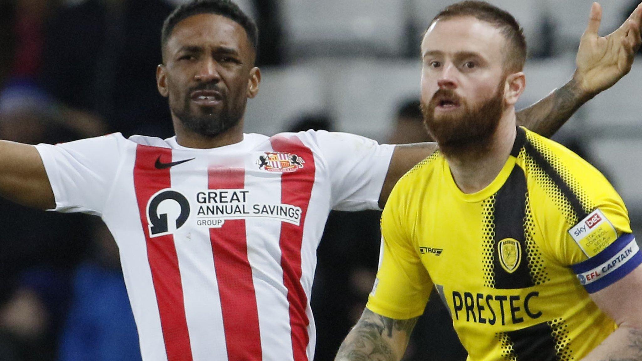 Jermaine Defoe in action for Sunderland against Burton