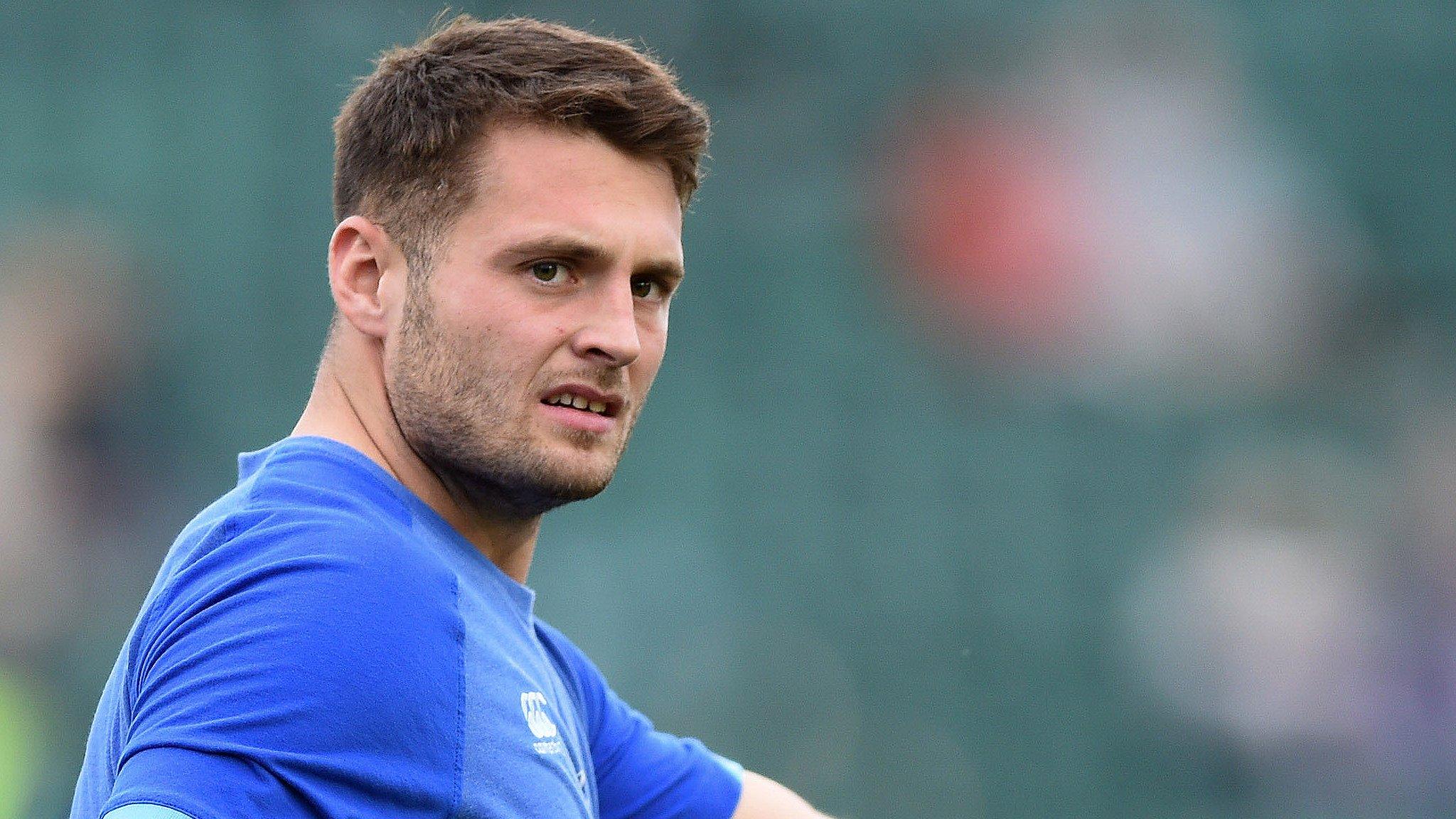 Josh Lewis warms up for Bath